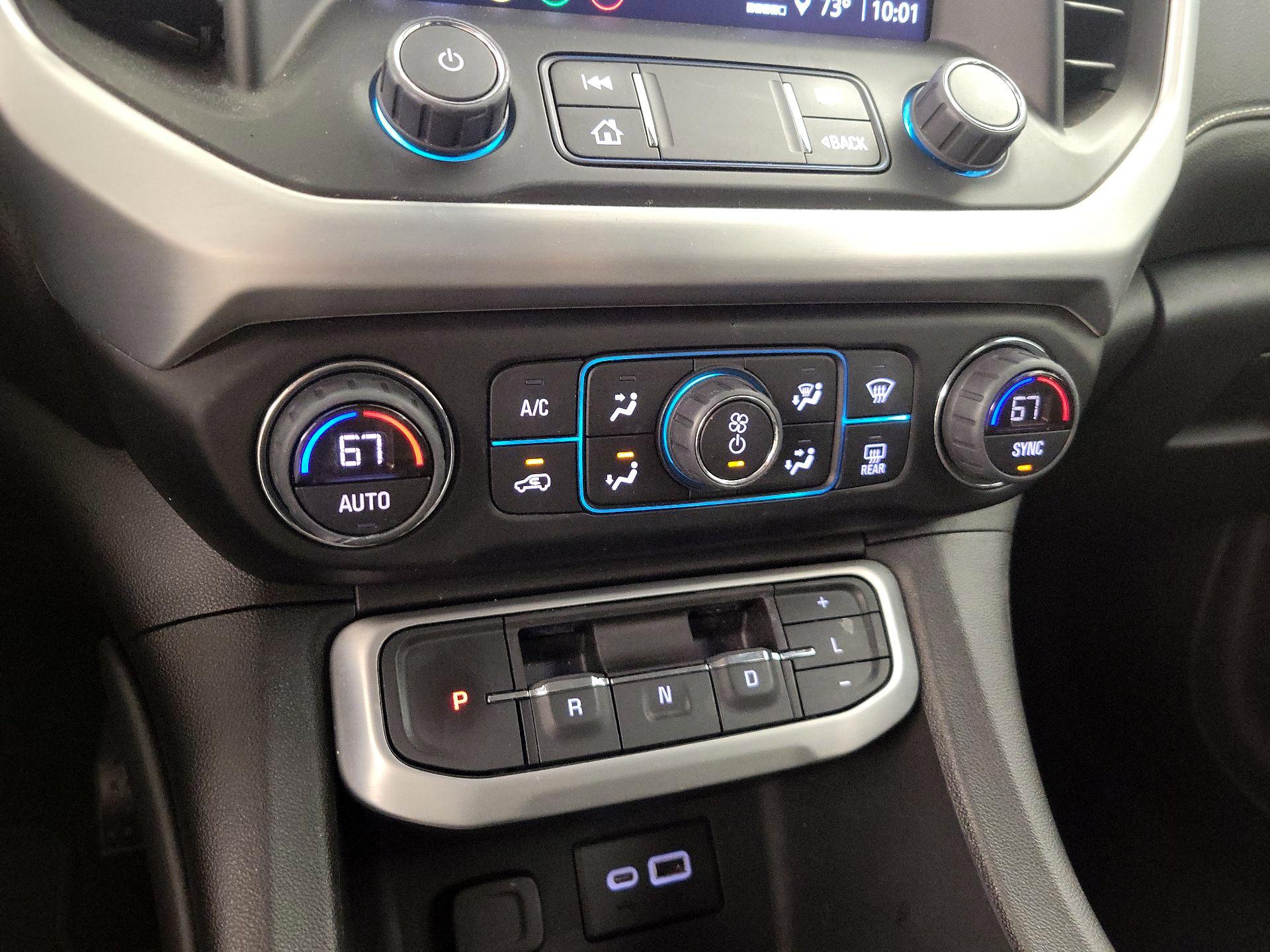 Thumbnail: 2022 GMC Acadia - 16