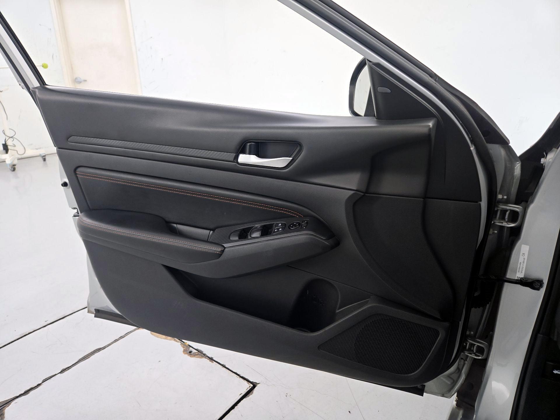 Thumbnail: 2021 Nissan Altima - 12