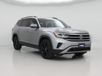 Silver 2022 Volkswagen Atlas SE w/Tech