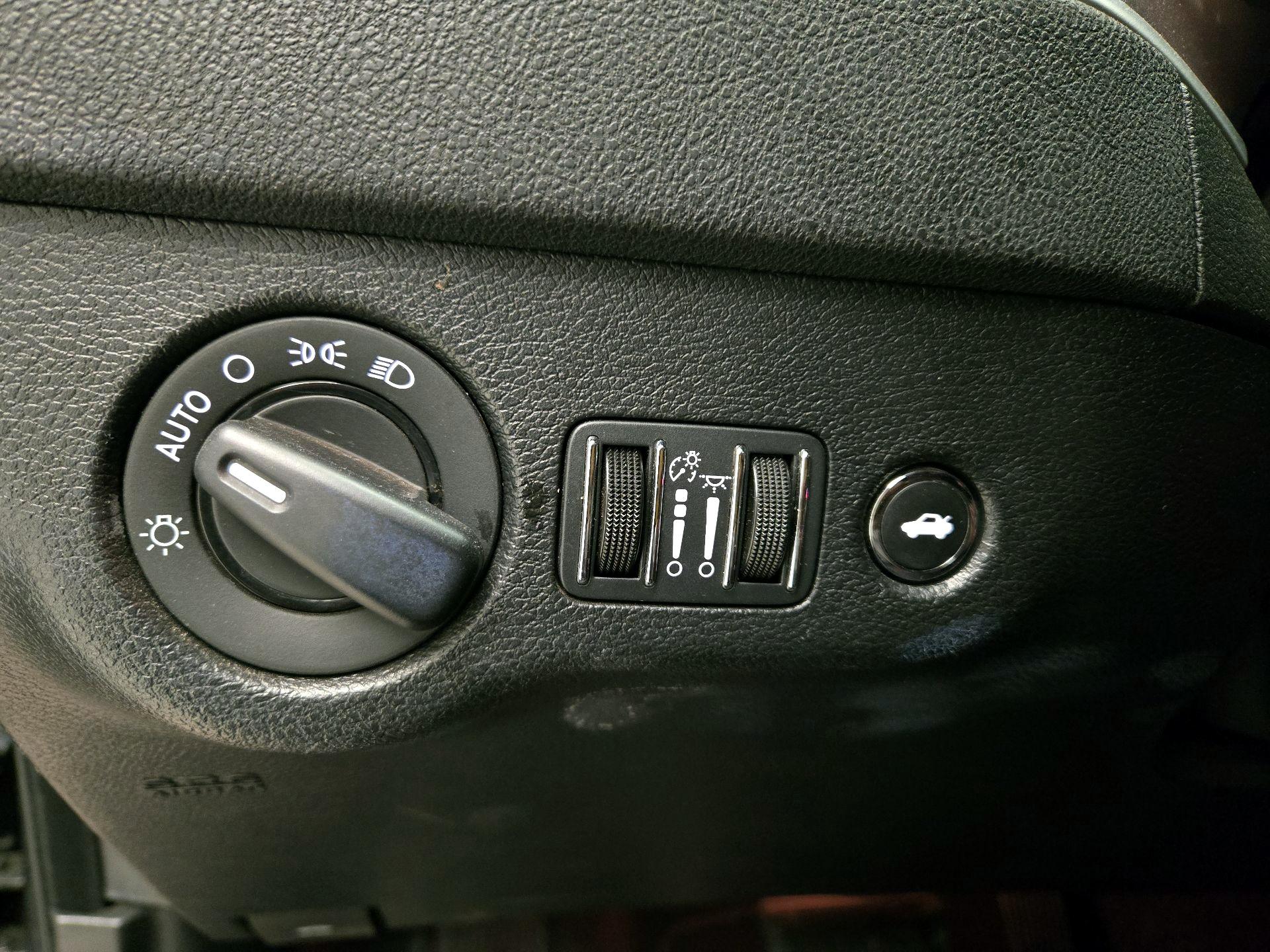 Thumbnail: 2021 Dodge Charger - 13