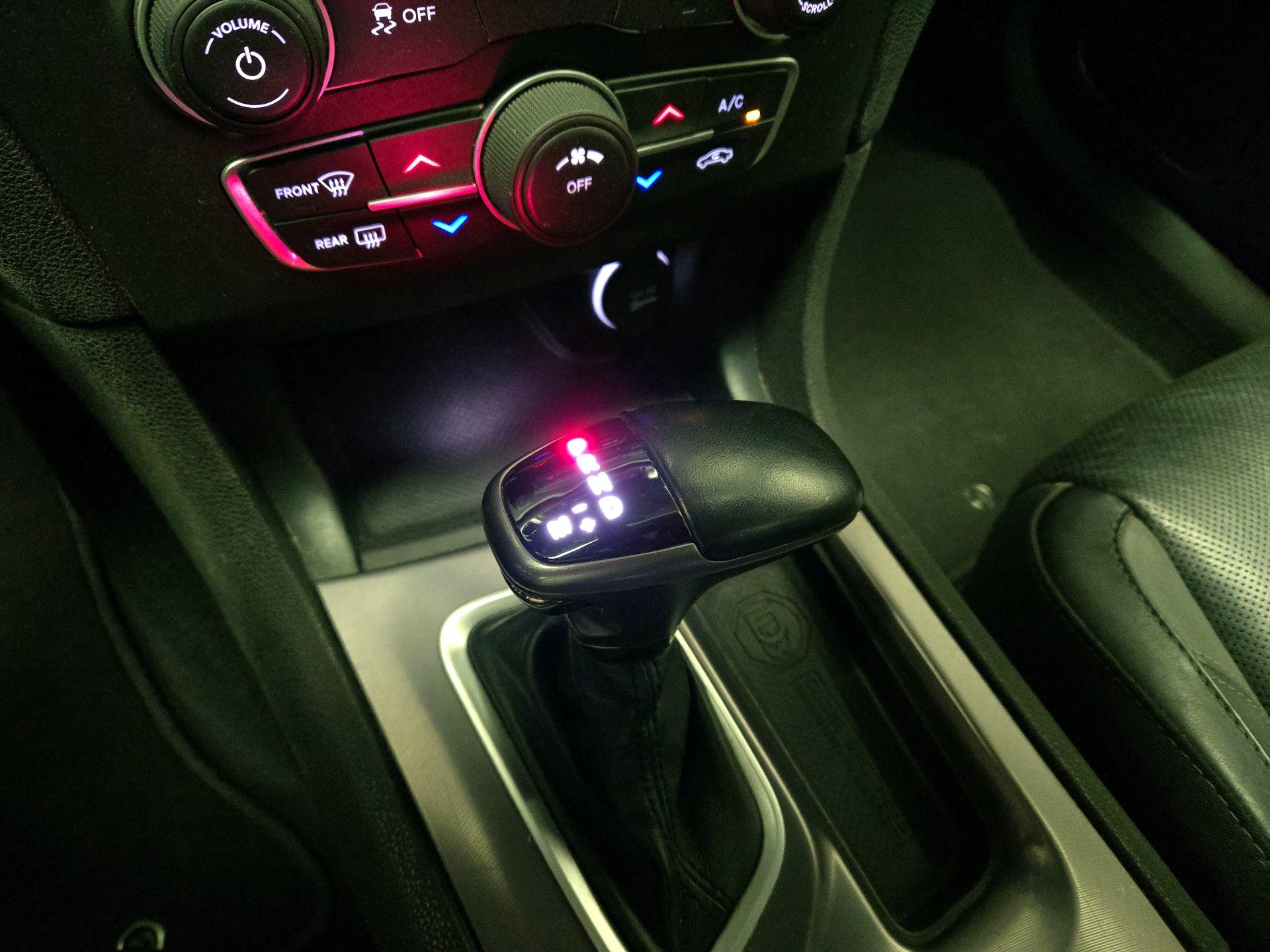 Thumbnail: 2021 Dodge Charger - 17