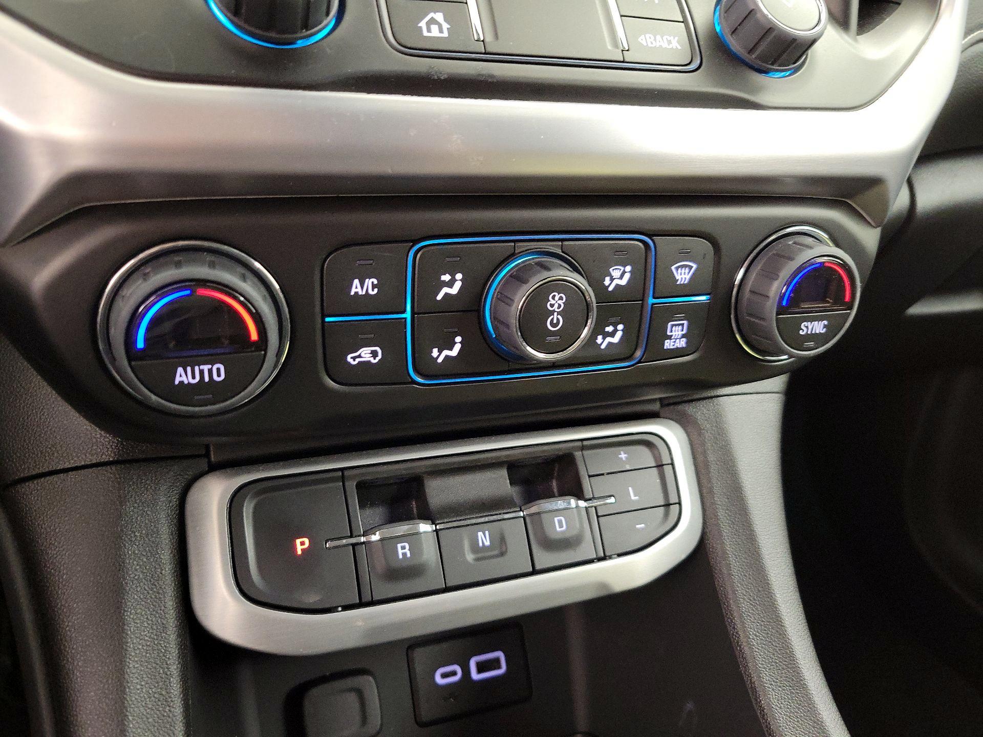 Thumbnail: 2023 GMC Acadia - 16