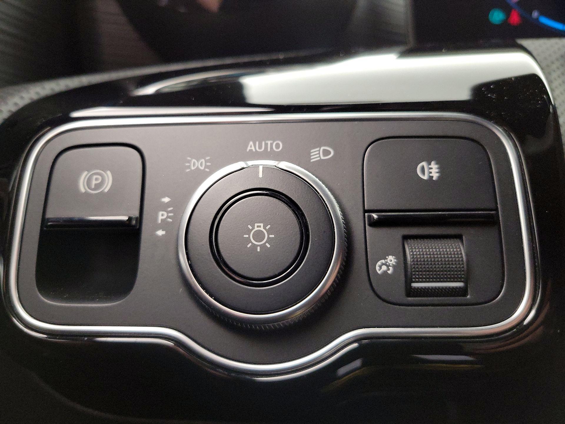 Thumbnail: 2022 Mercedes-Benz CLA - 13