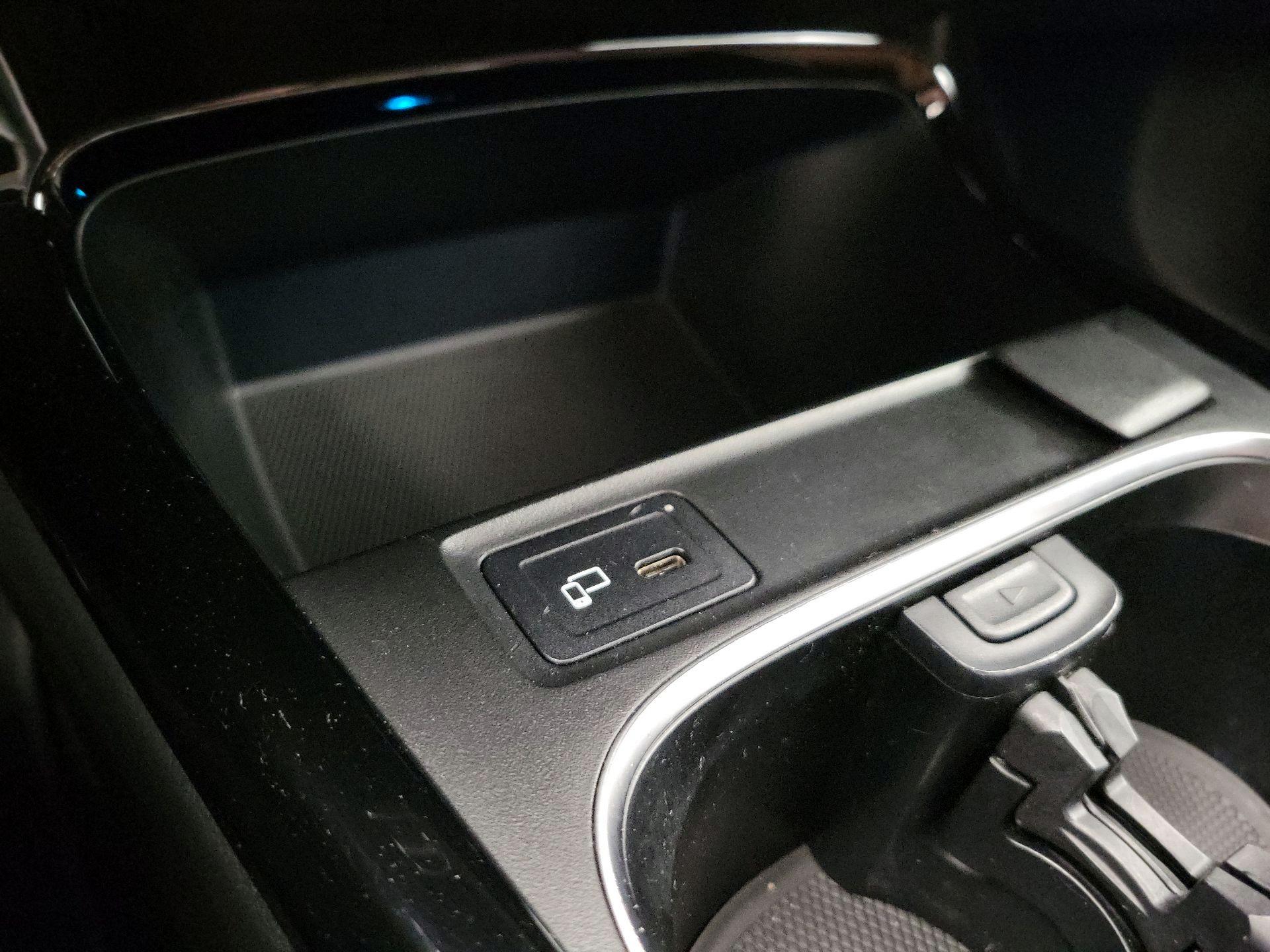 Thumbnail: 2022 Mercedes-Benz CLA - 18