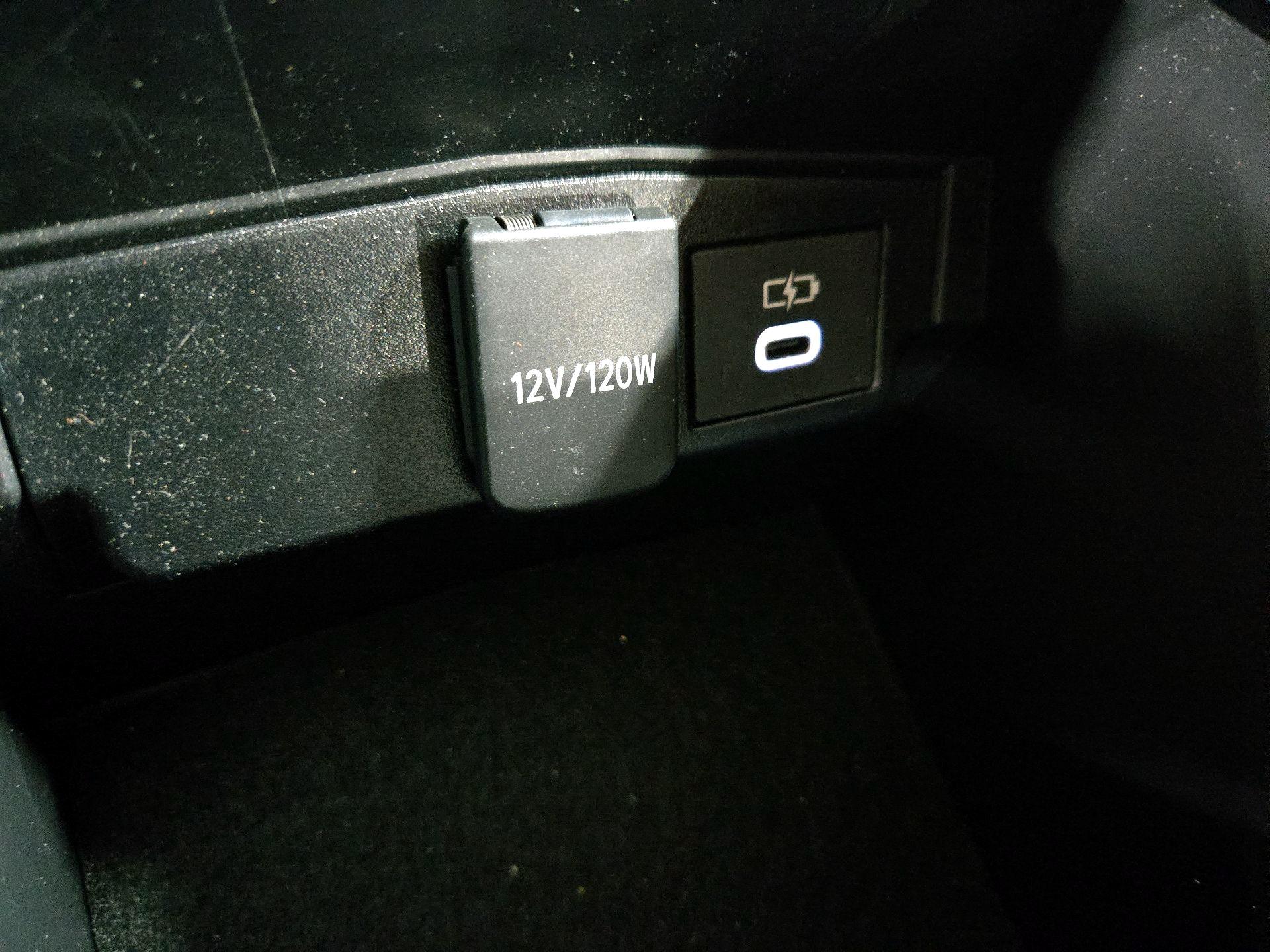 Thumbnail: 2024 Toyota Corolla Cross - 18