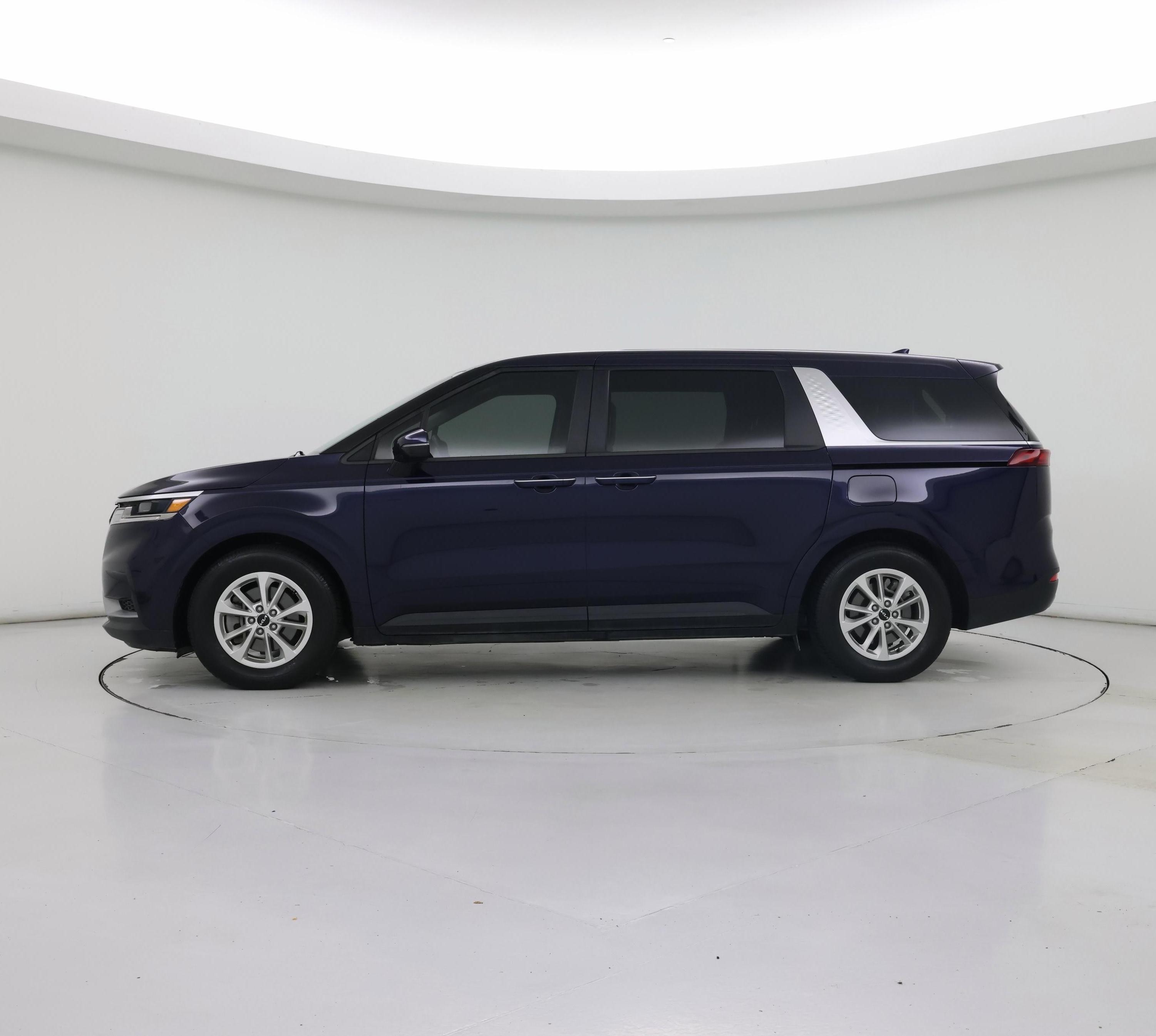 Thumbnail: 2023 Kia Carnival - 3