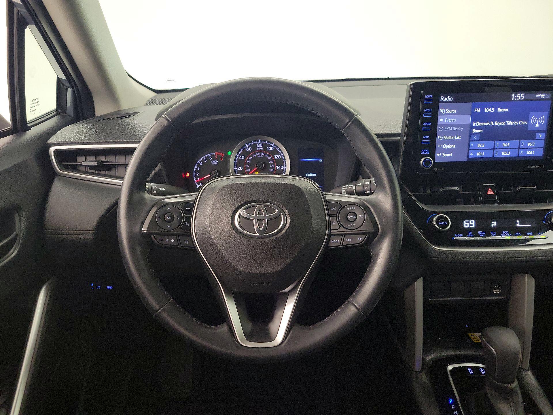 Thumbnail: 2022 Toyota Corolla Cross - 10