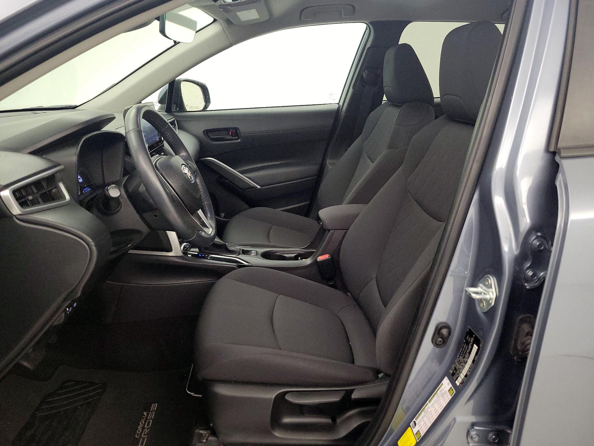 Thumbnail: 2022 Toyota Corolla Cross - 11