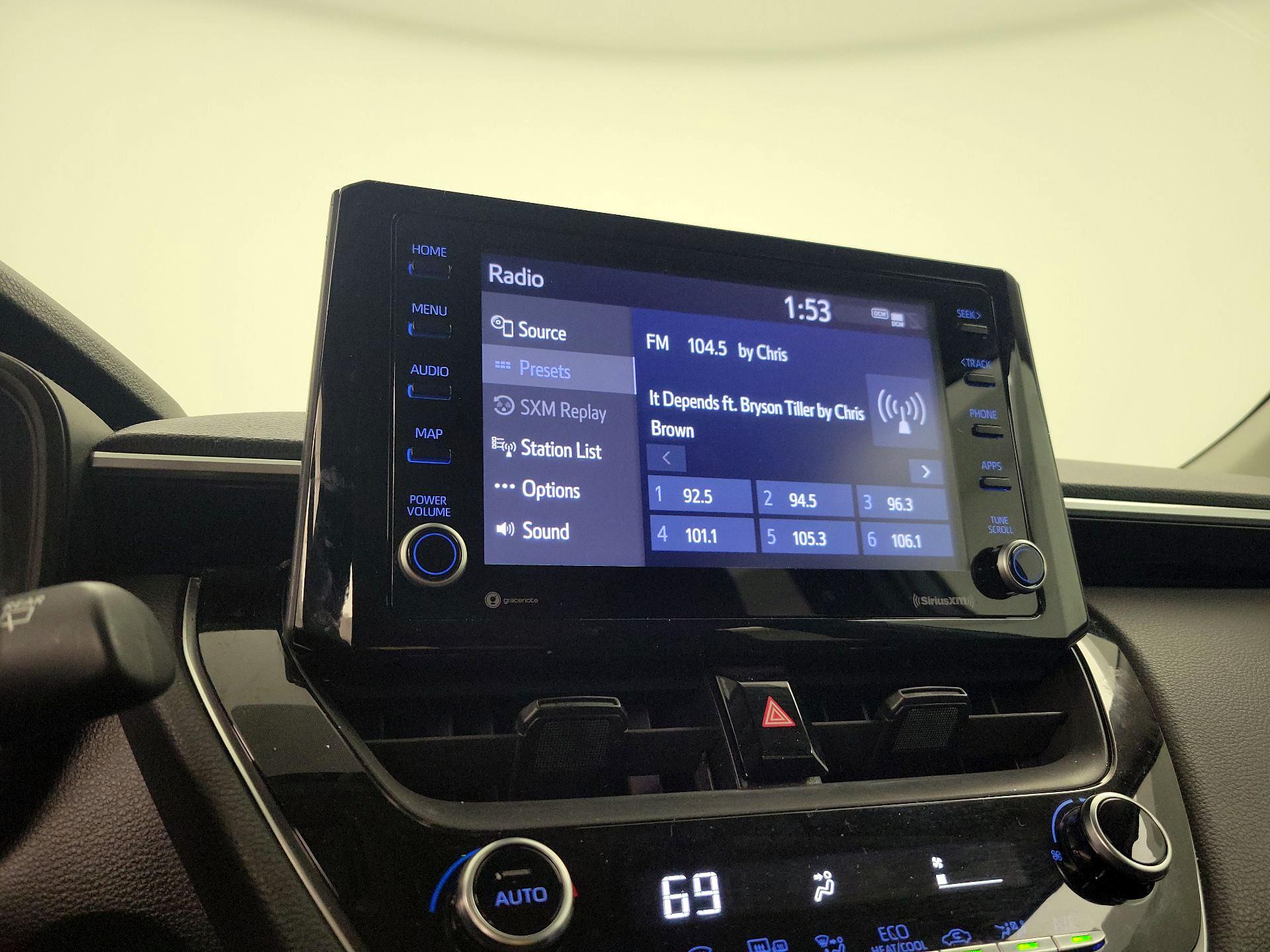 Thumbnail: 2022 Toyota Corolla Cross - 15