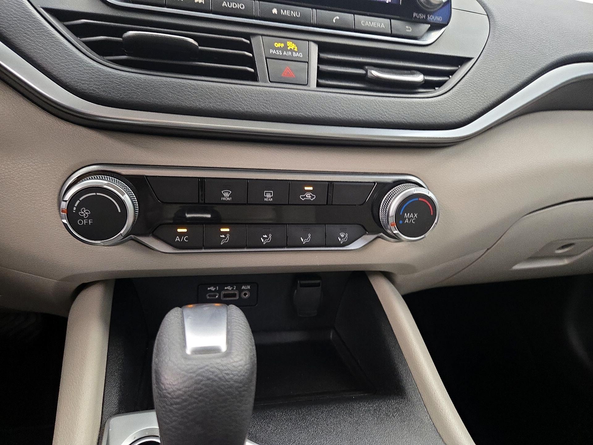 Thumbnail: 2020 Nissan Altima - 16