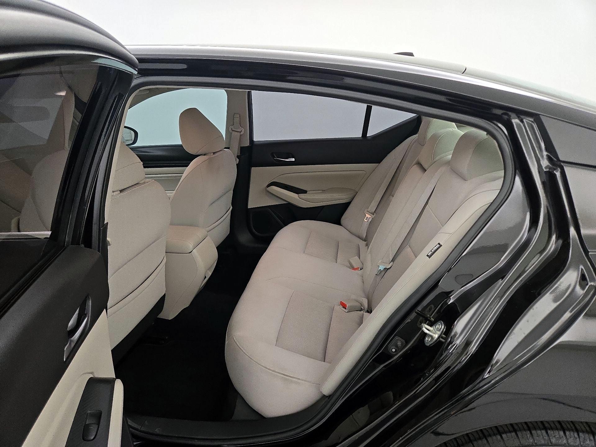 Thumbnail: 2020 Nissan Altima - 19