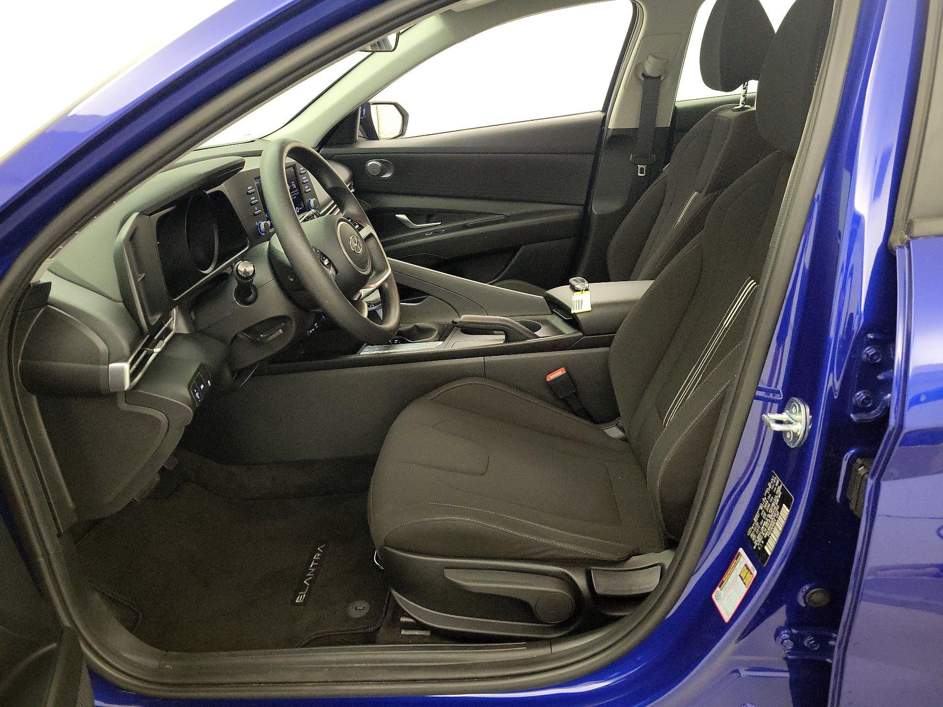 Thumbnail: 2023 Hyundai Elantra - 11