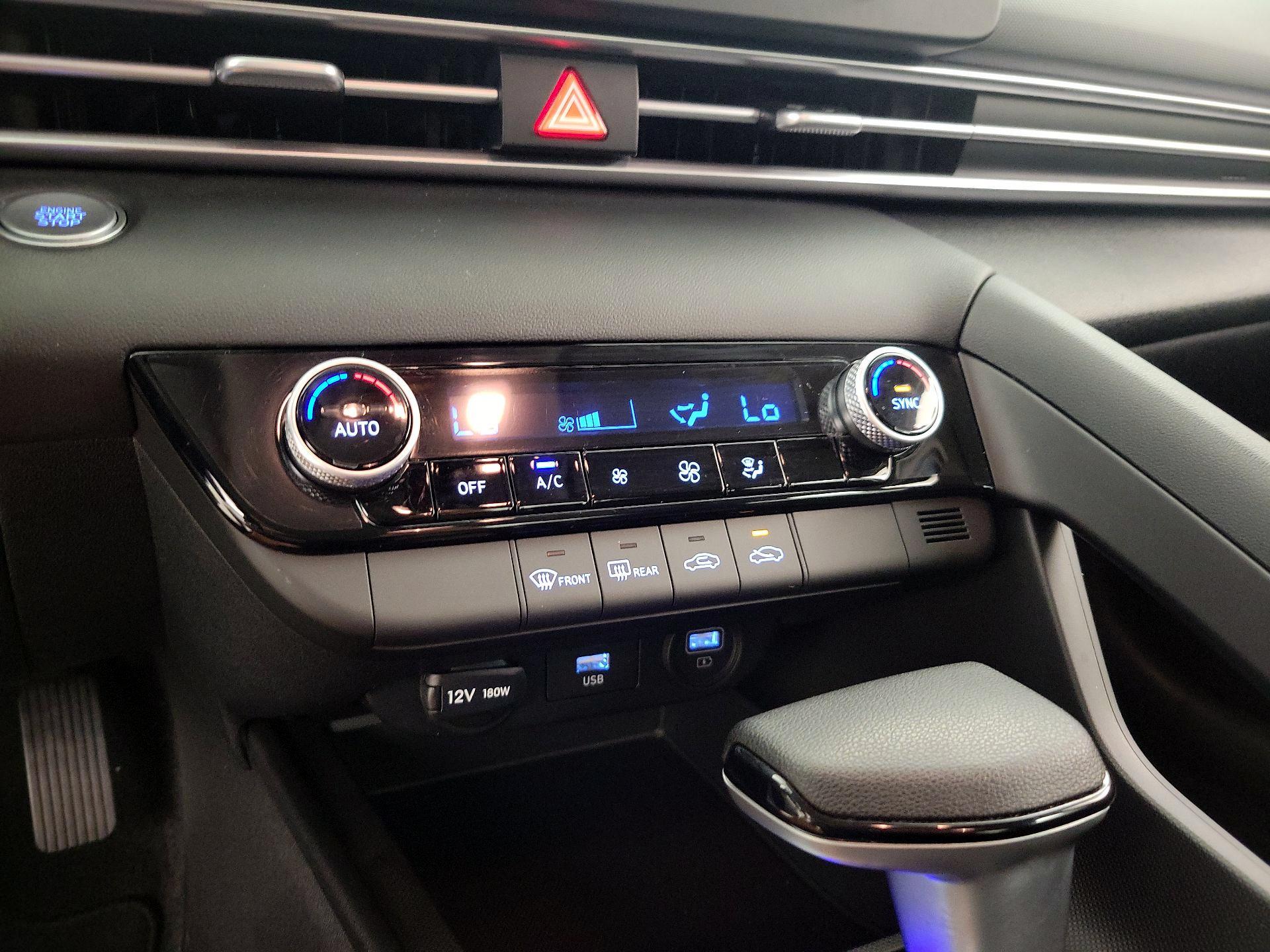 Thumbnail: 2023 Hyundai Elantra - 16