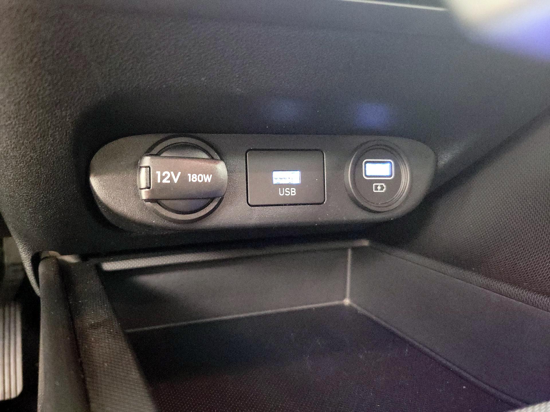 Thumbnail: 2023 Hyundai Elantra - 18