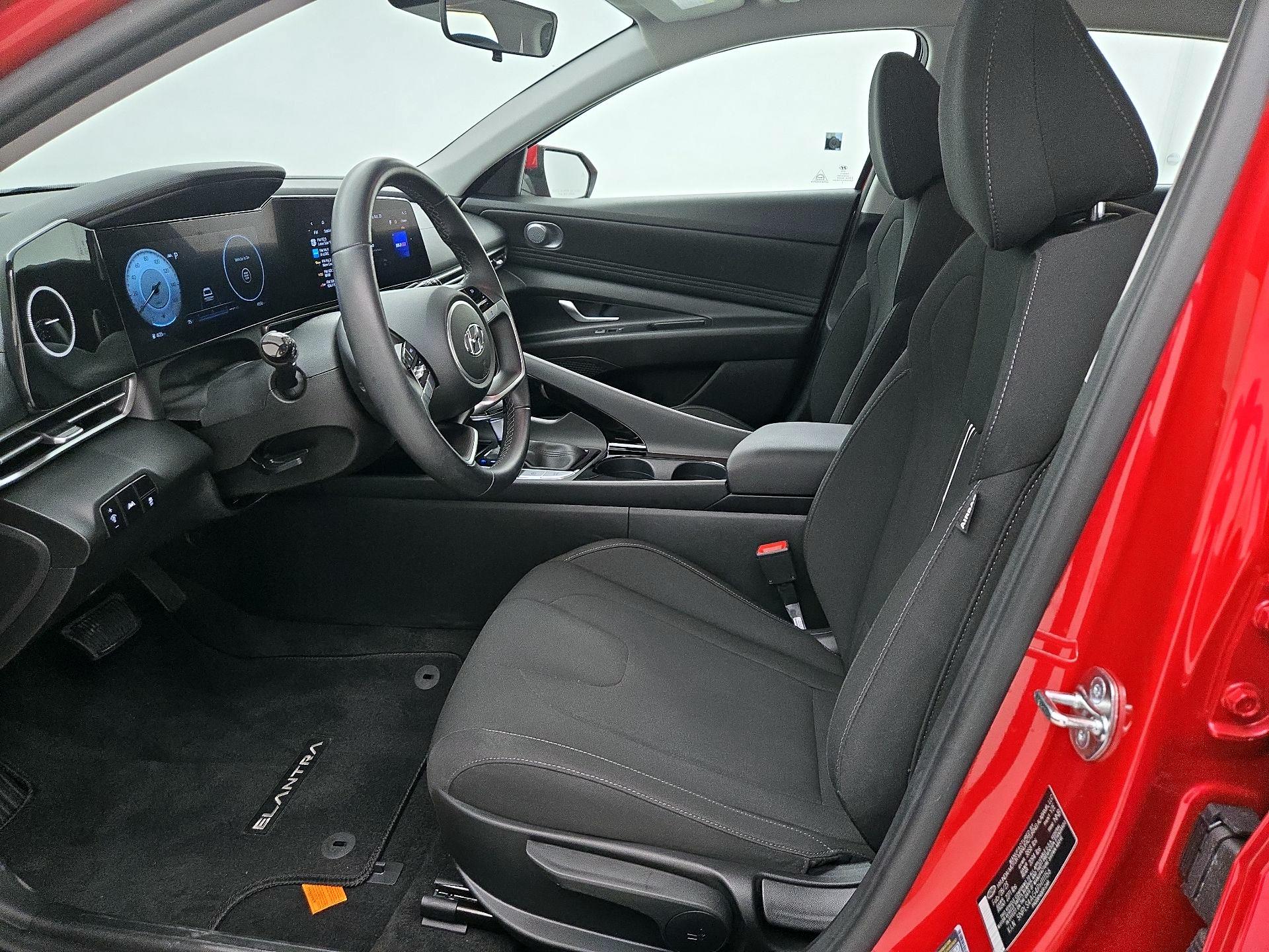 Thumbnail: 2023 Hyundai Elantra - 11