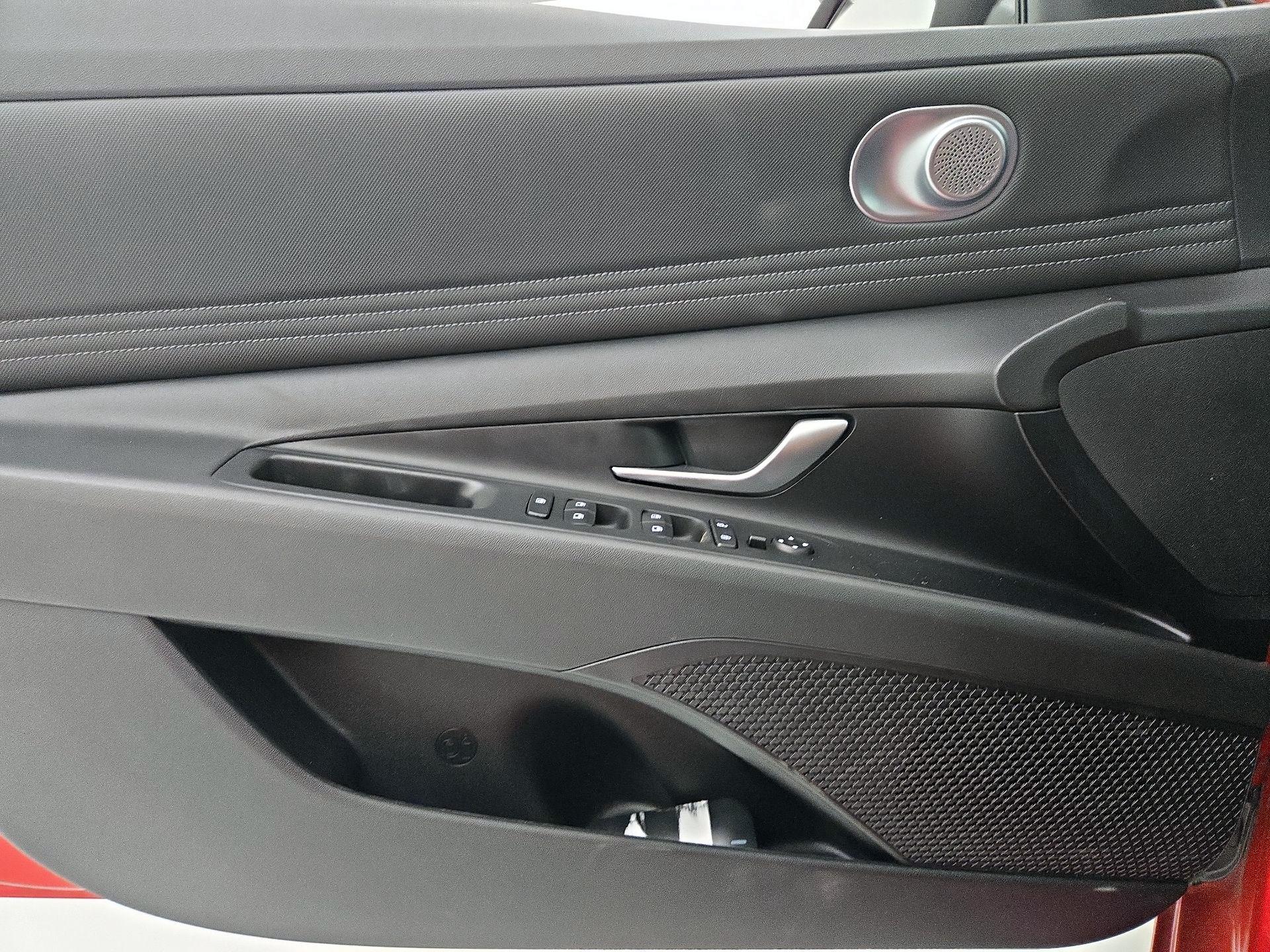 Thumbnail: 2023 Hyundai Elantra - 12