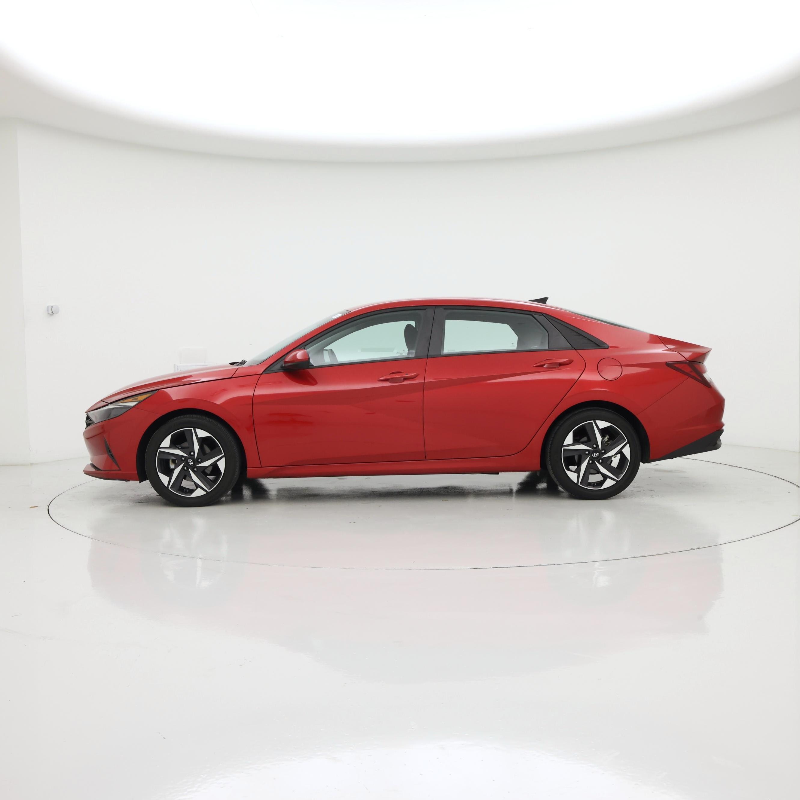 Thumbnail: 2023 Hyundai Elantra - 3