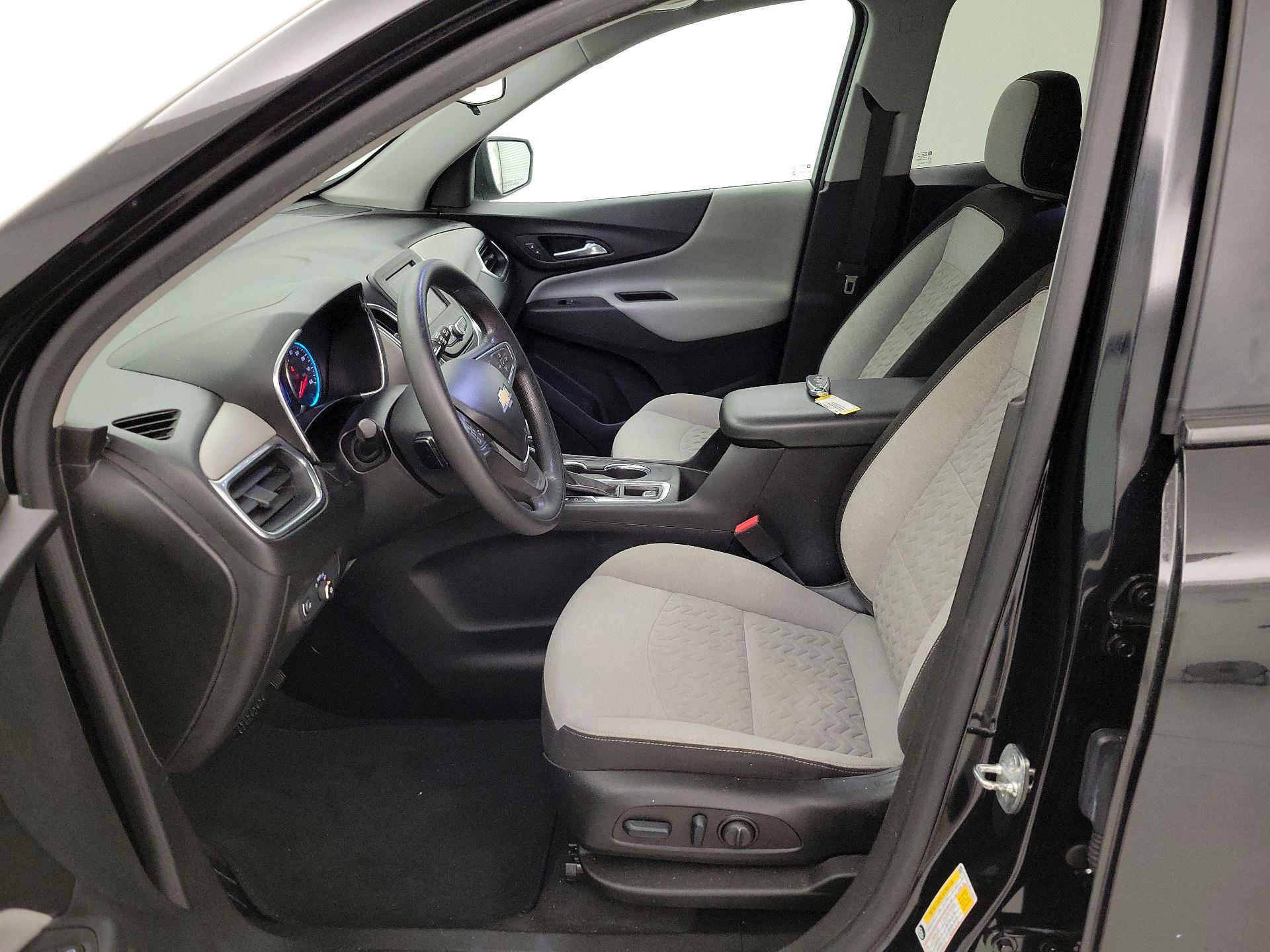 Thumbnail: 2022 Chevrolet Equinox - 11