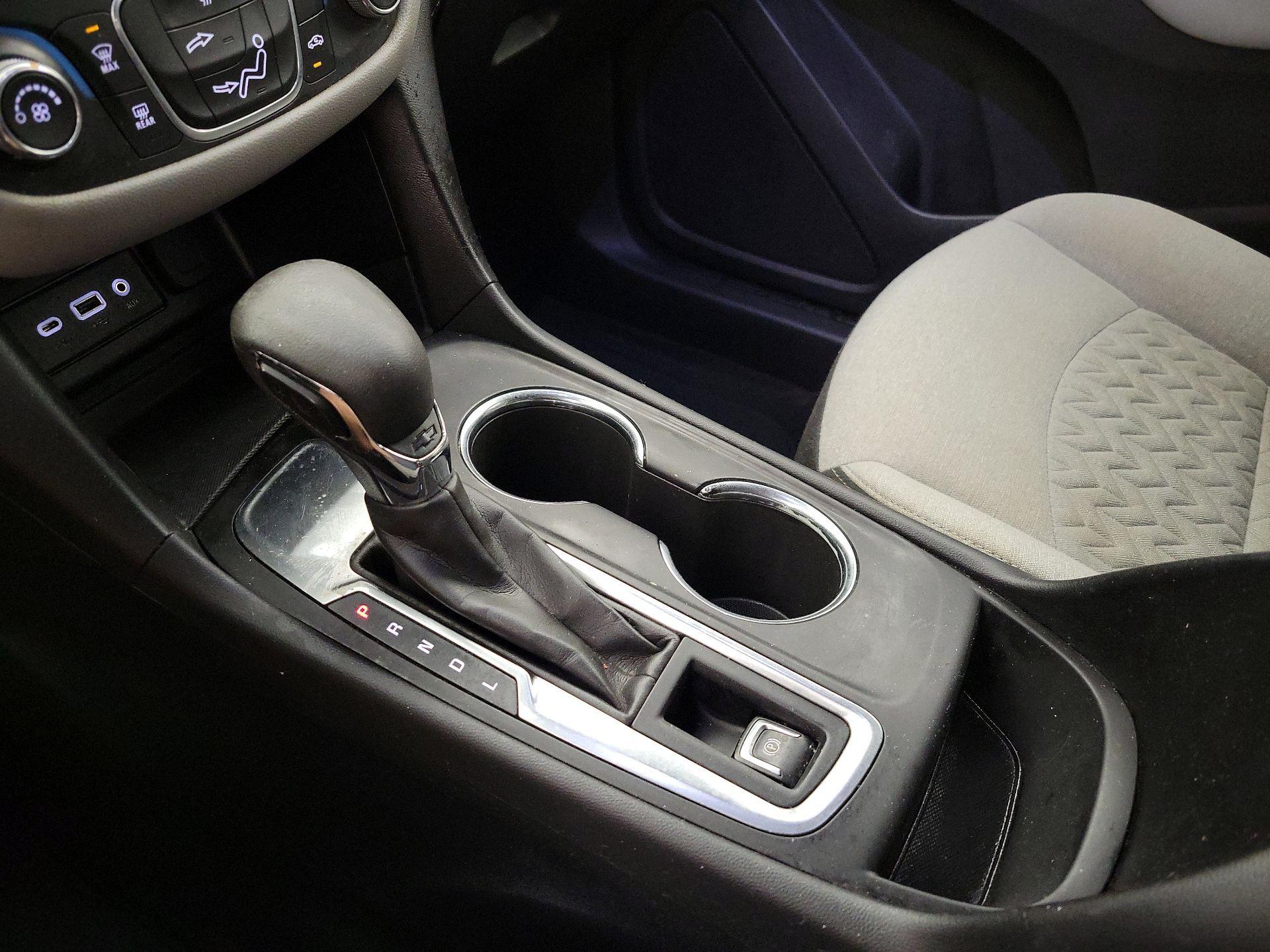 Thumbnail: 2022 Chevrolet Equinox - 17