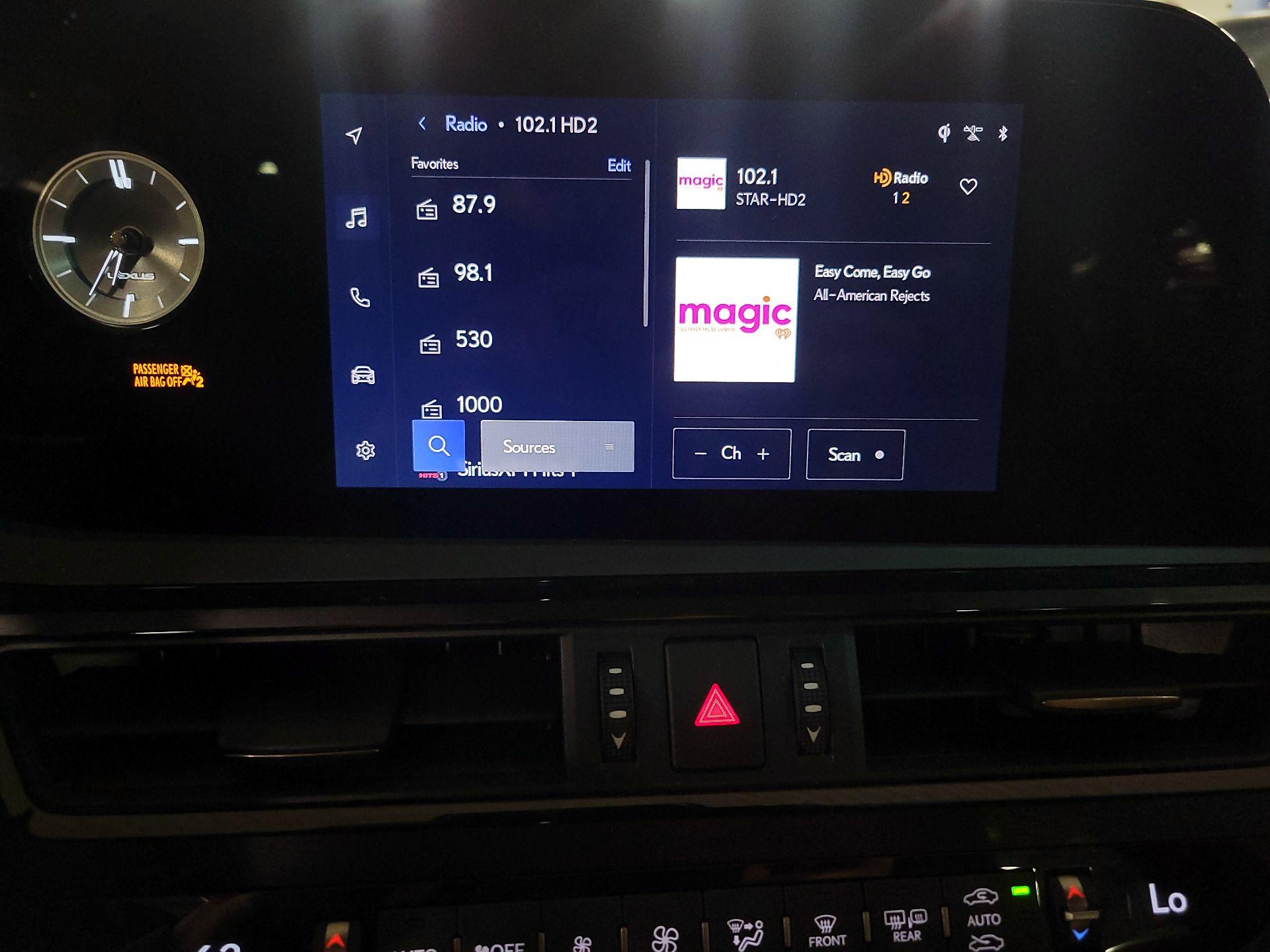 Thumbnail: 2023 Lexus ES - 15