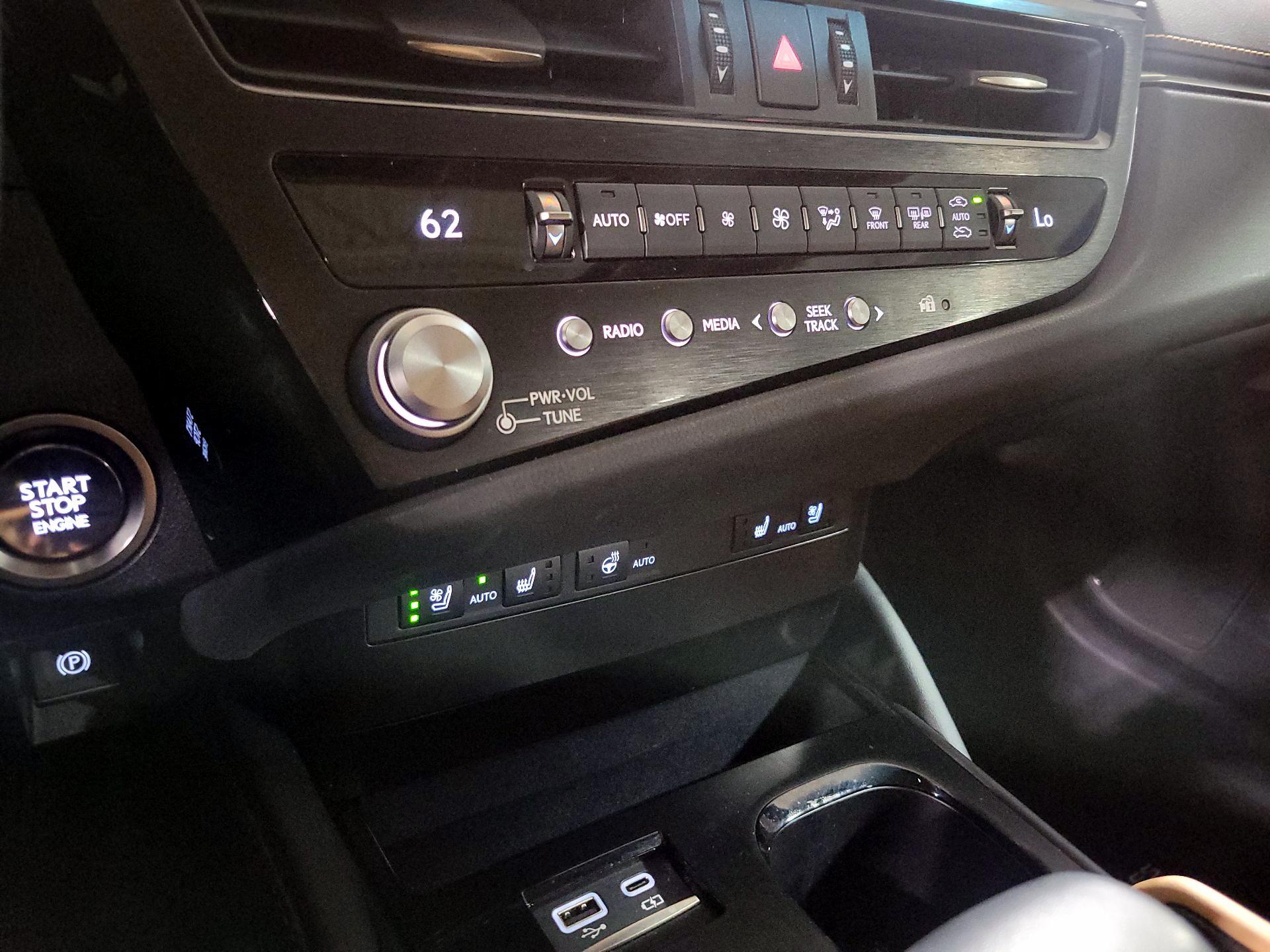 Thumbnail: 2023 Lexus ES - 16