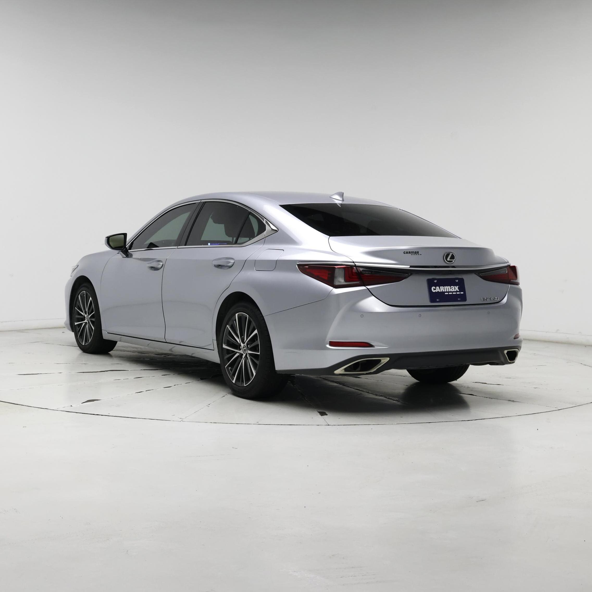 Thumbnail: 2023 Lexus ES - 2