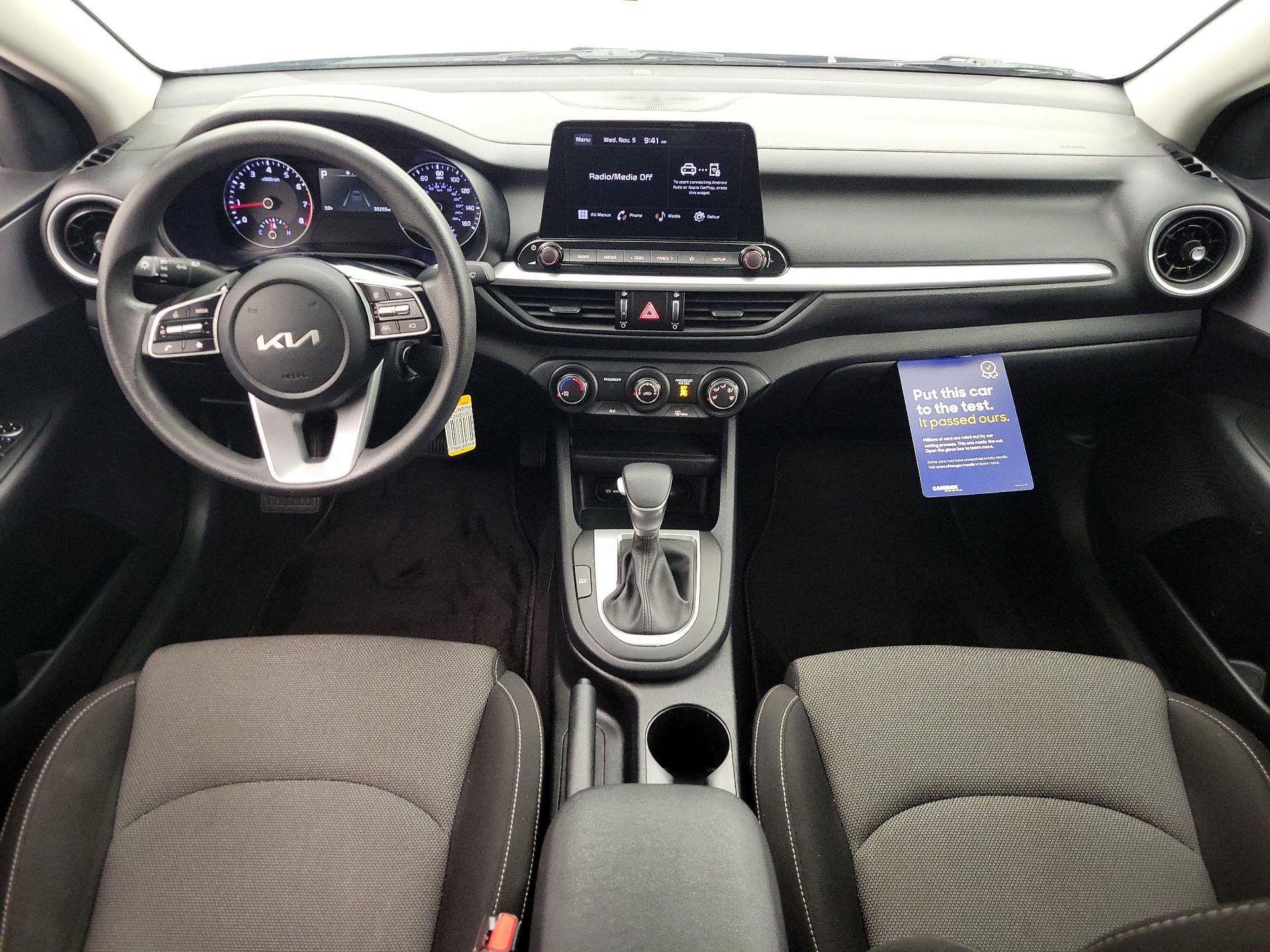 Thumbnail: 2024 Kia Forte - 9