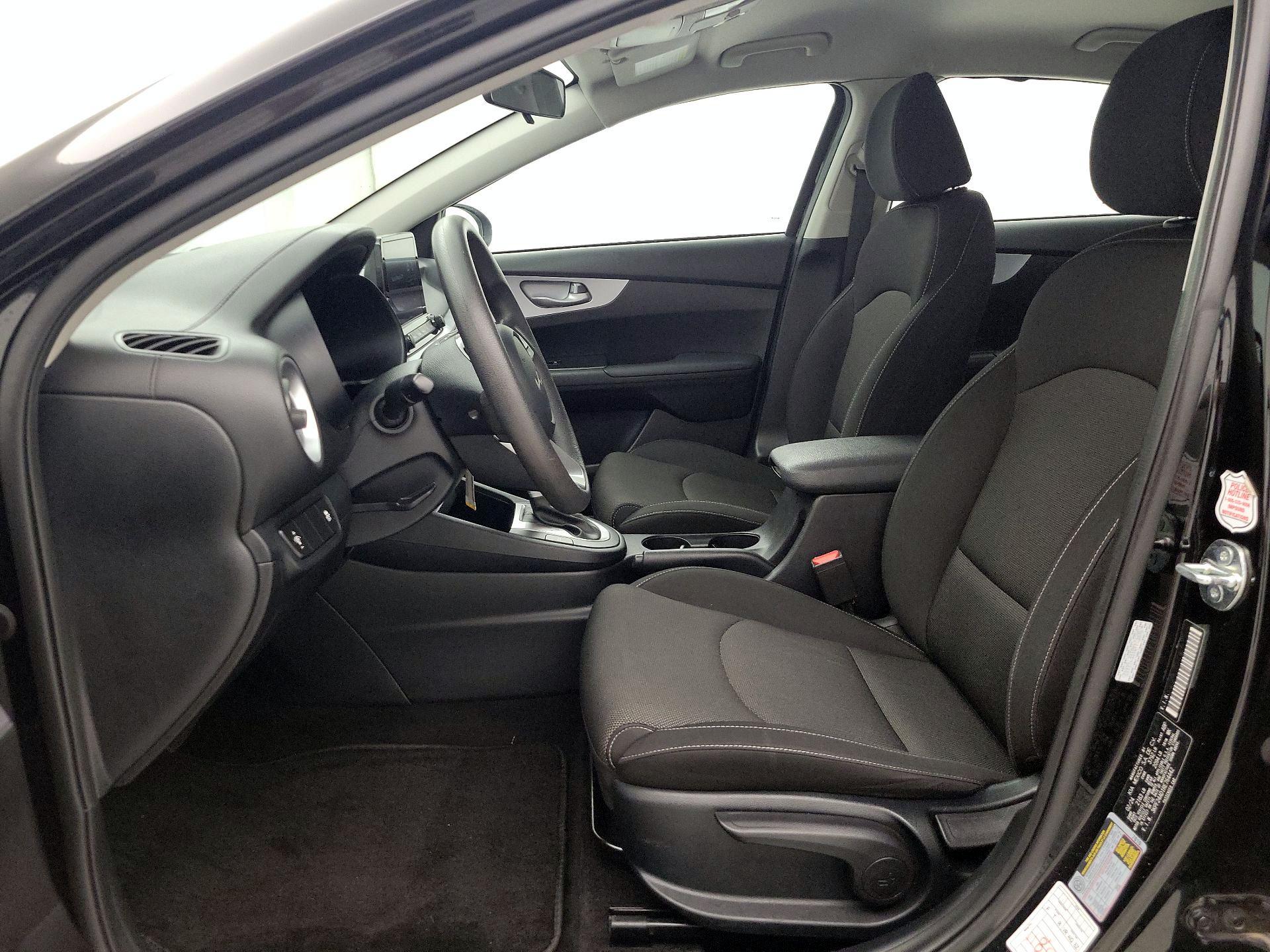 Thumbnail: 2024 Kia Forte - 11