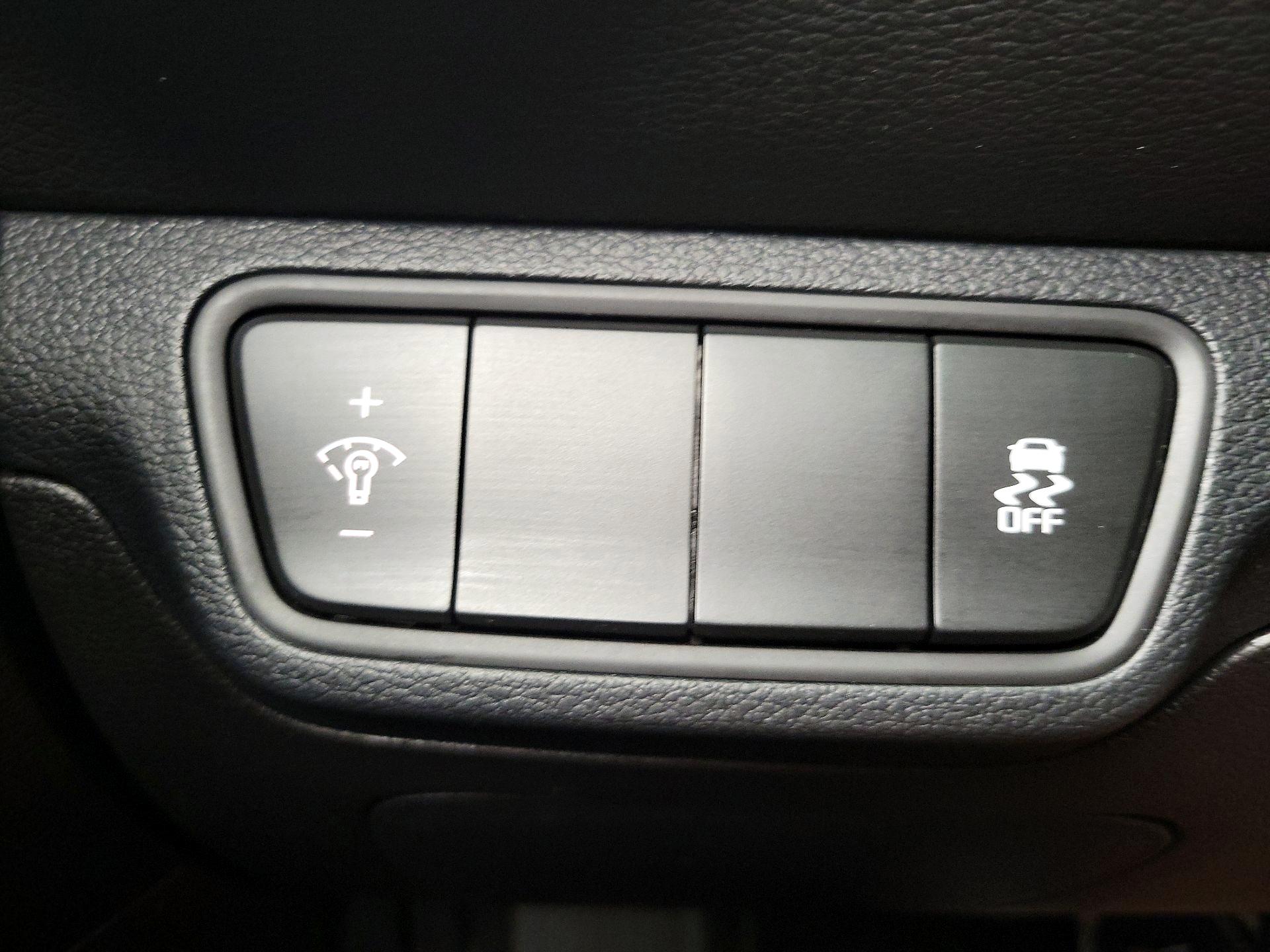 Thumbnail: 2024 Kia Forte - 13