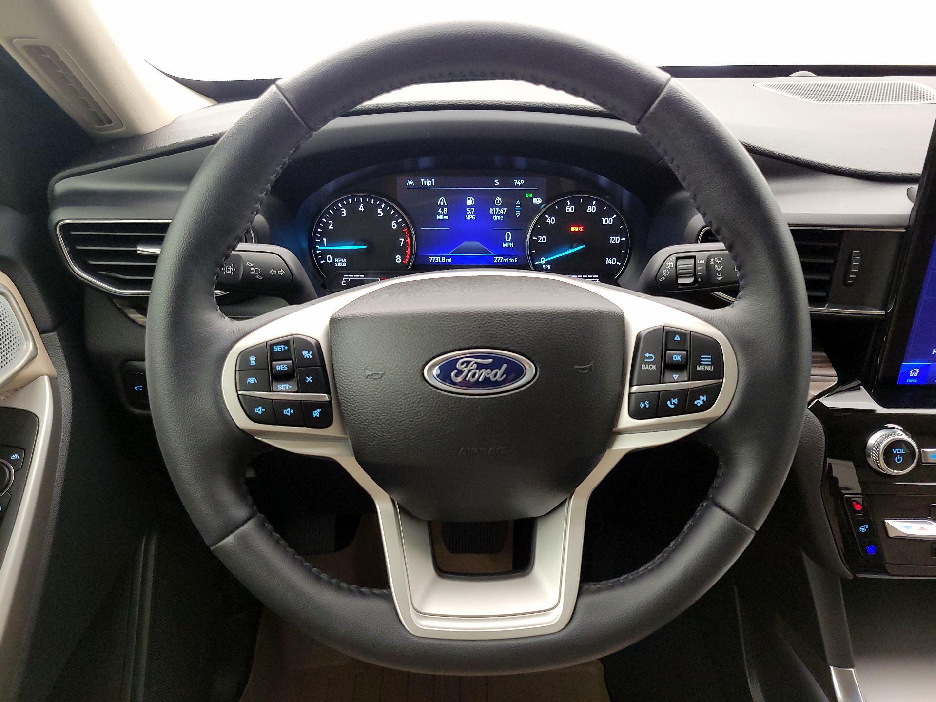 Thumbnail: 2023 Ford Explorer - 10