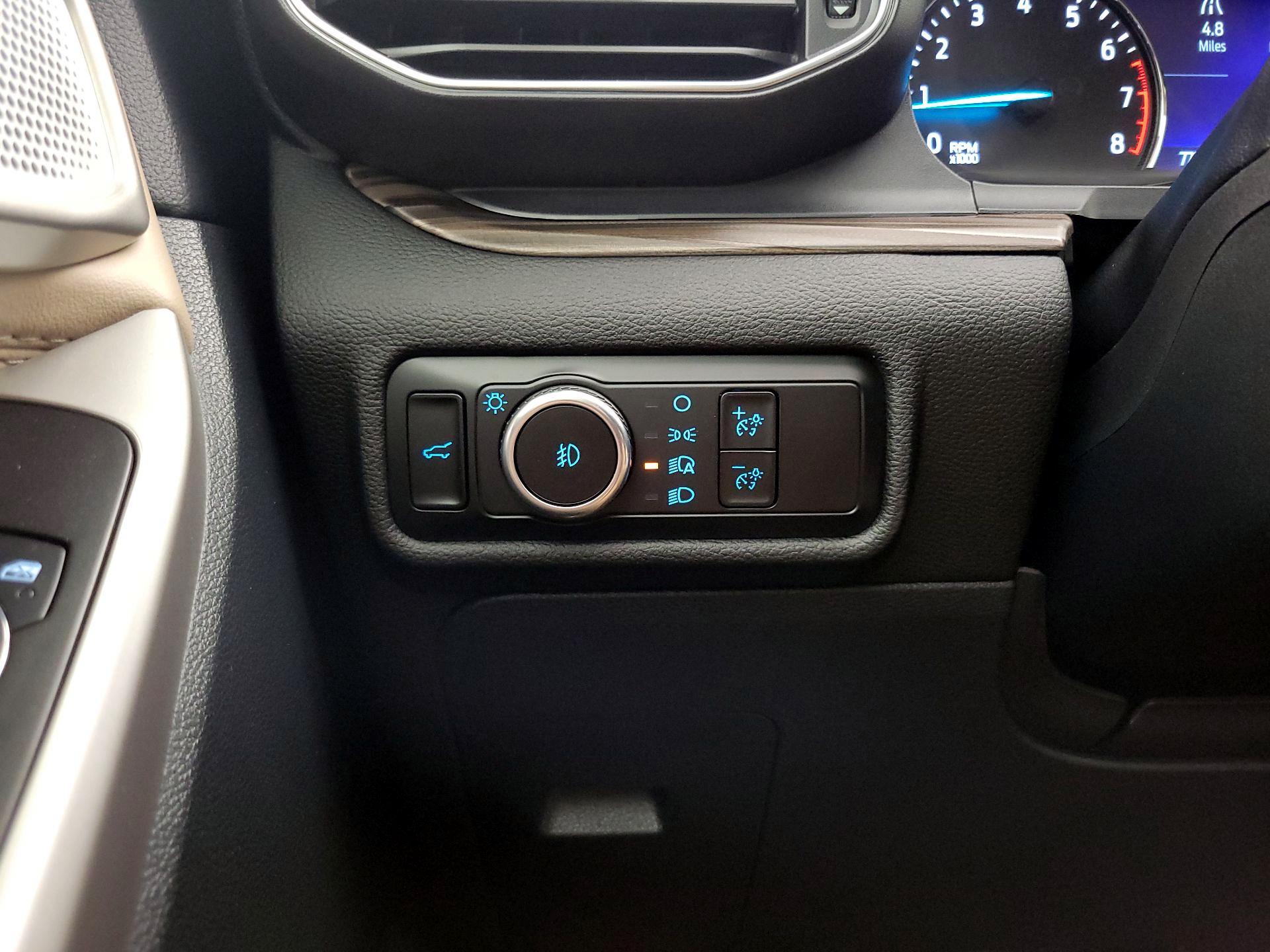 Thumbnail: 2023 Ford Explorer - 13