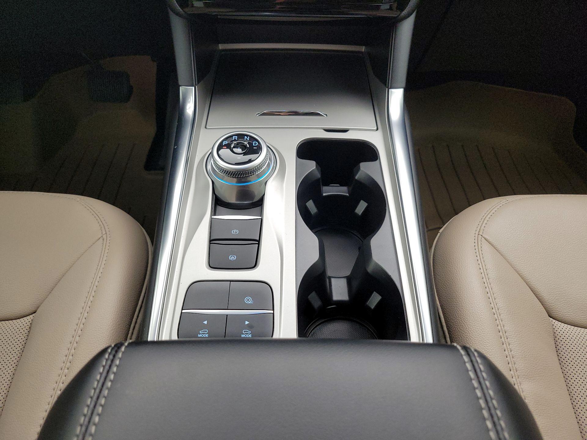 Thumbnail: 2023 Ford Explorer - 18