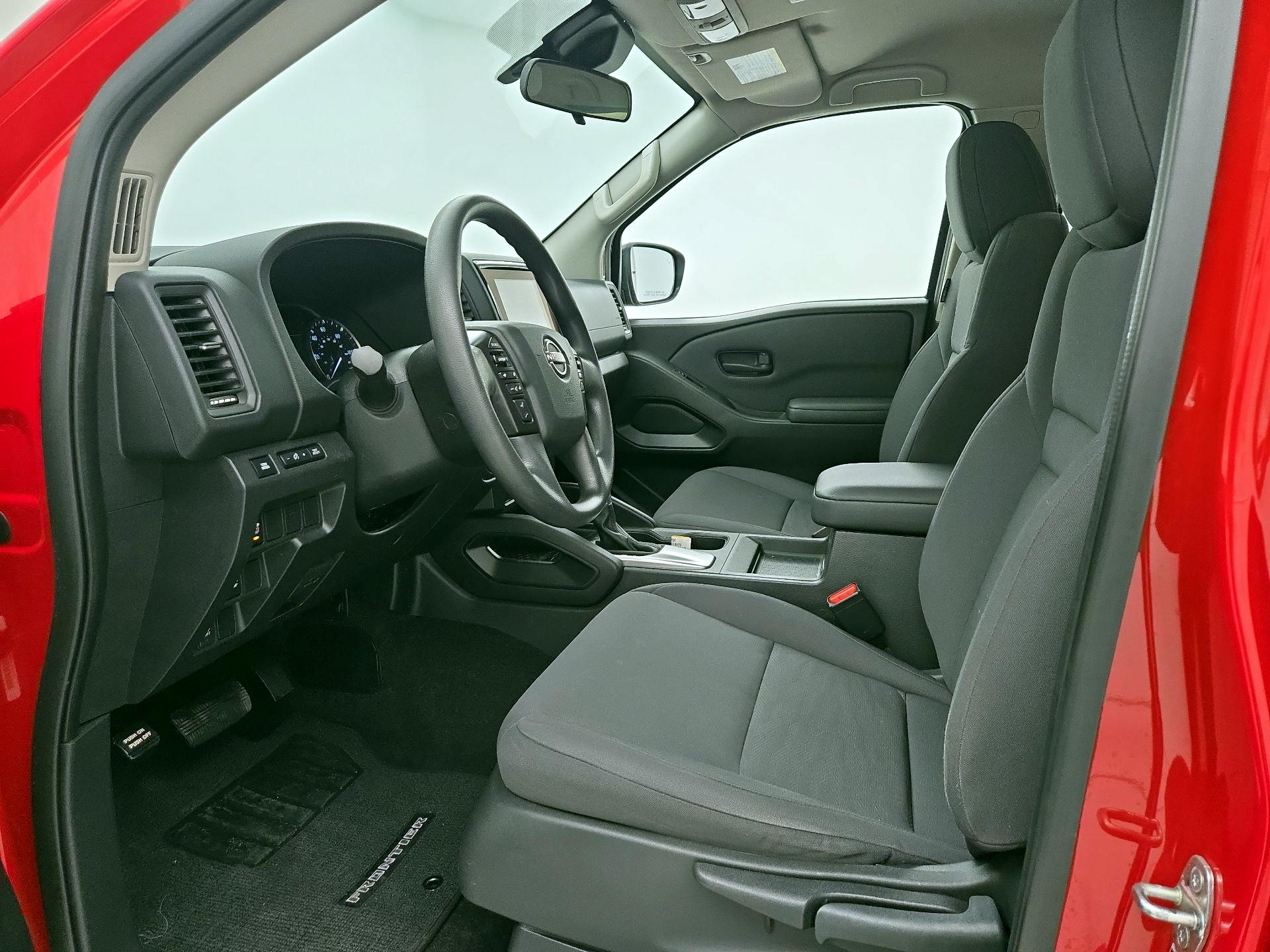 Thumbnail: 2022 Nissan Frontier - 11