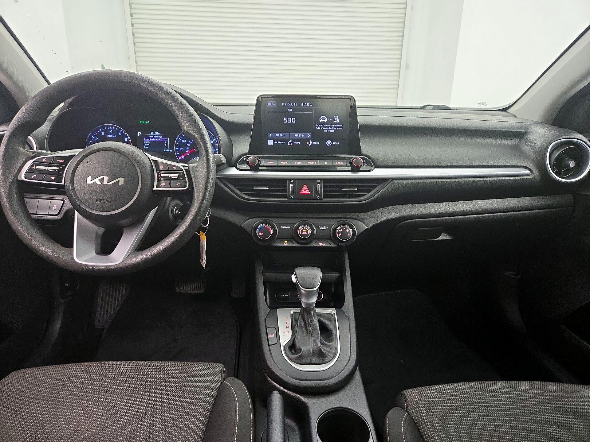 Thumbnail: 2023 Kia Forte - 9