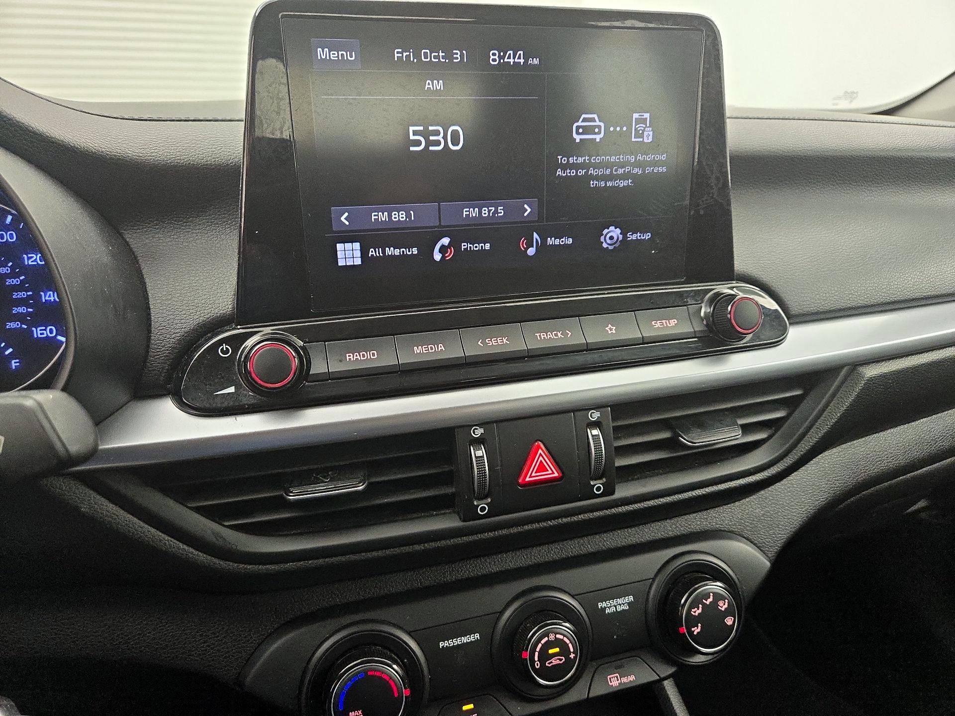 Thumbnail: 2023 Kia Forte - 14