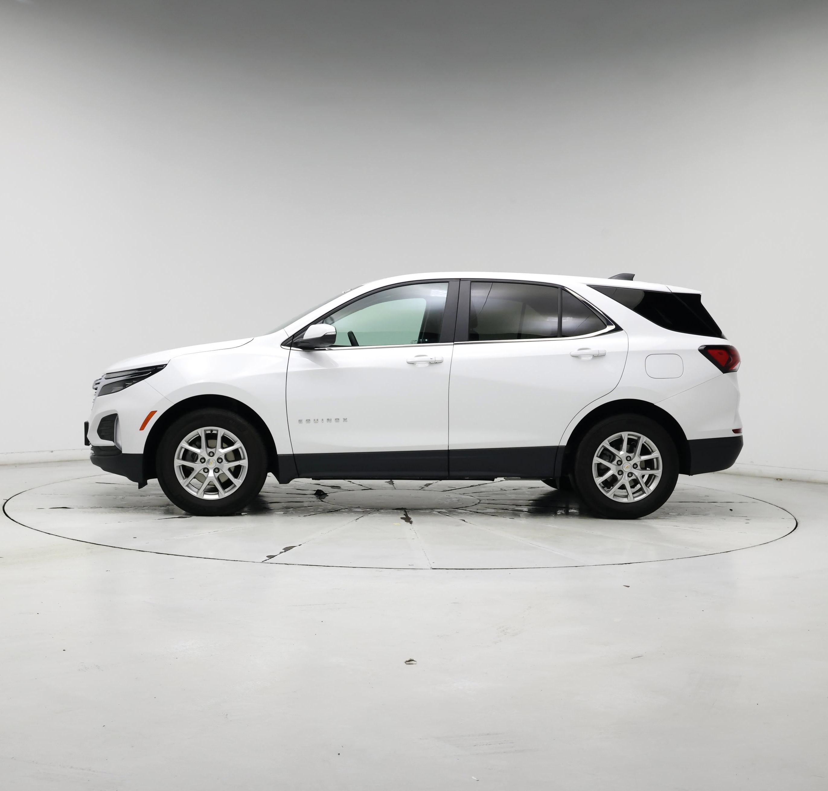 Thumbnail: 2023 Chevrolet Equinox - 3