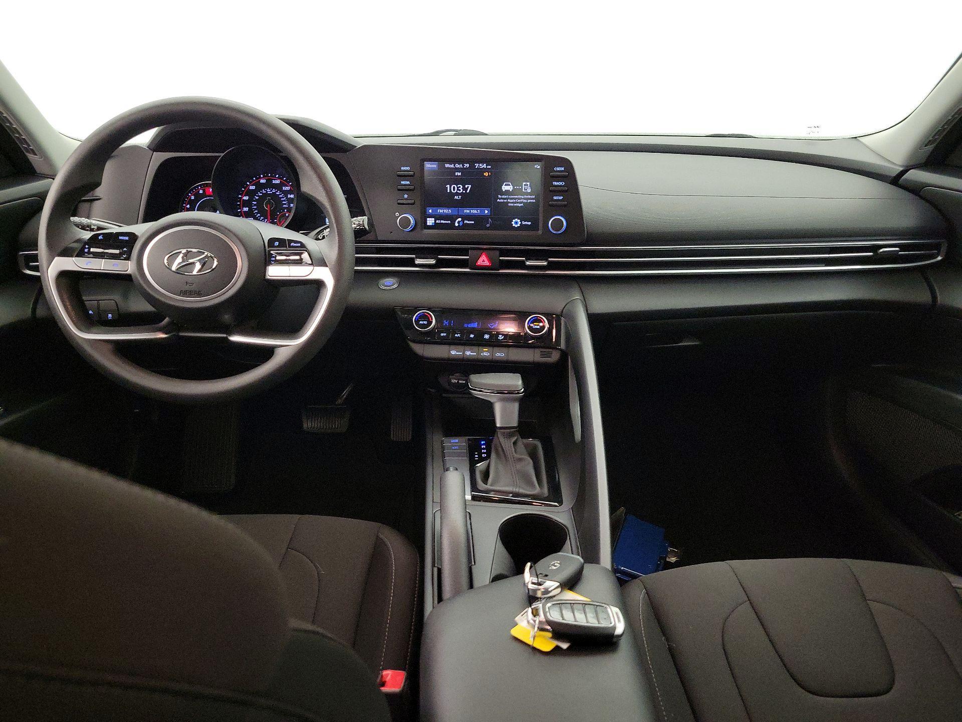 Thumbnail: 2023 Hyundai Elantra - 9