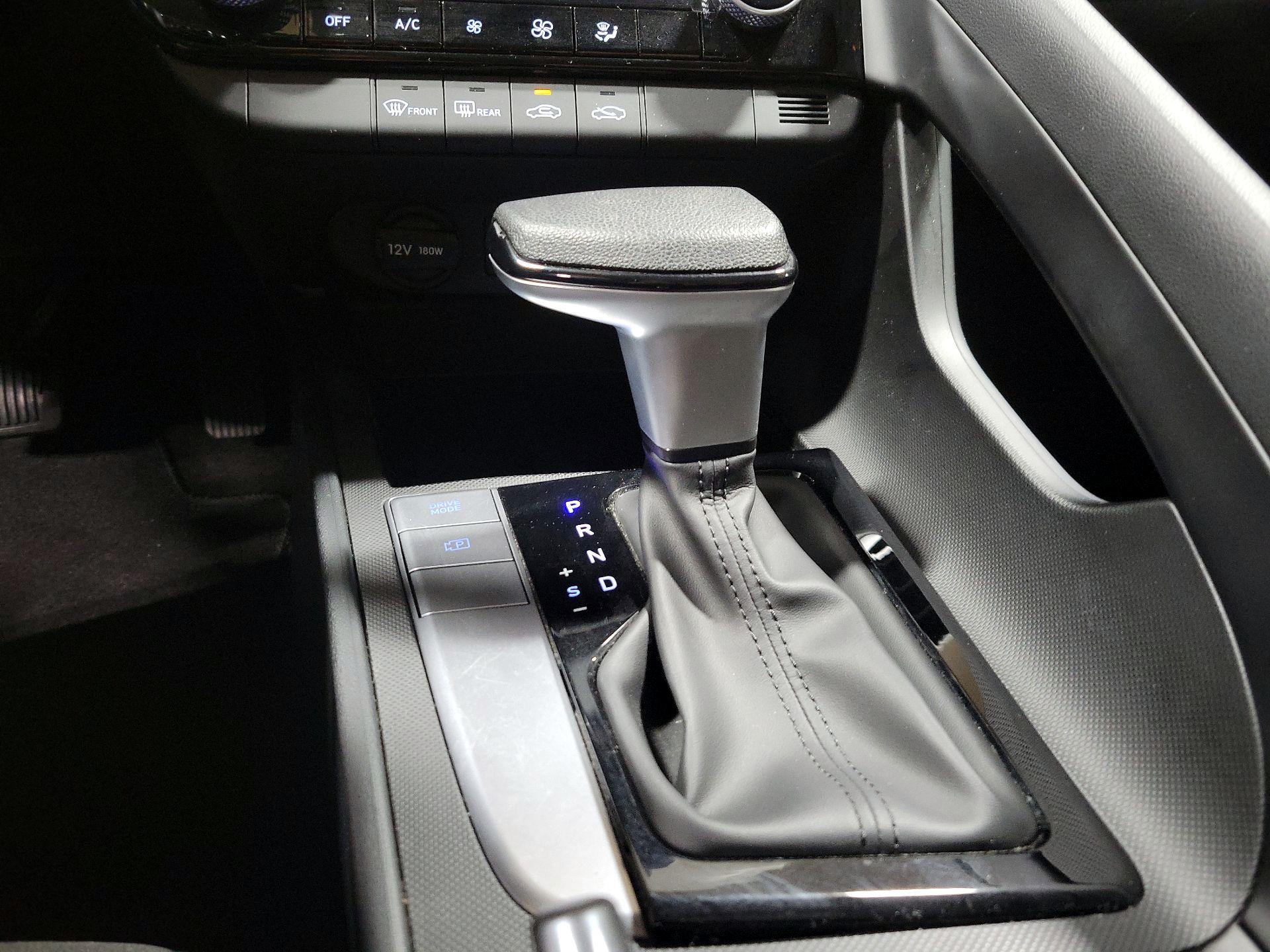 Thumbnail: 2023 Hyundai Elantra - 17