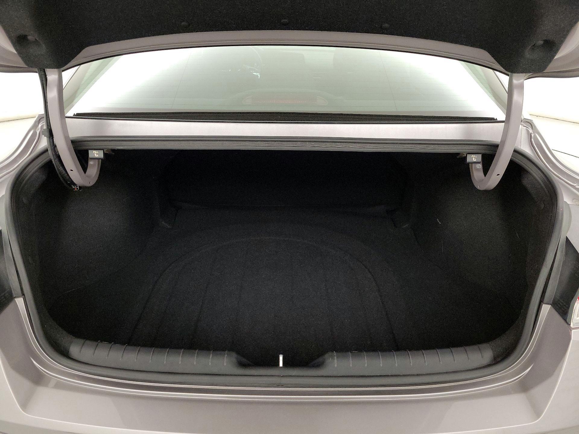 Thumbnail: 2023 Hyundai Elantra - 19