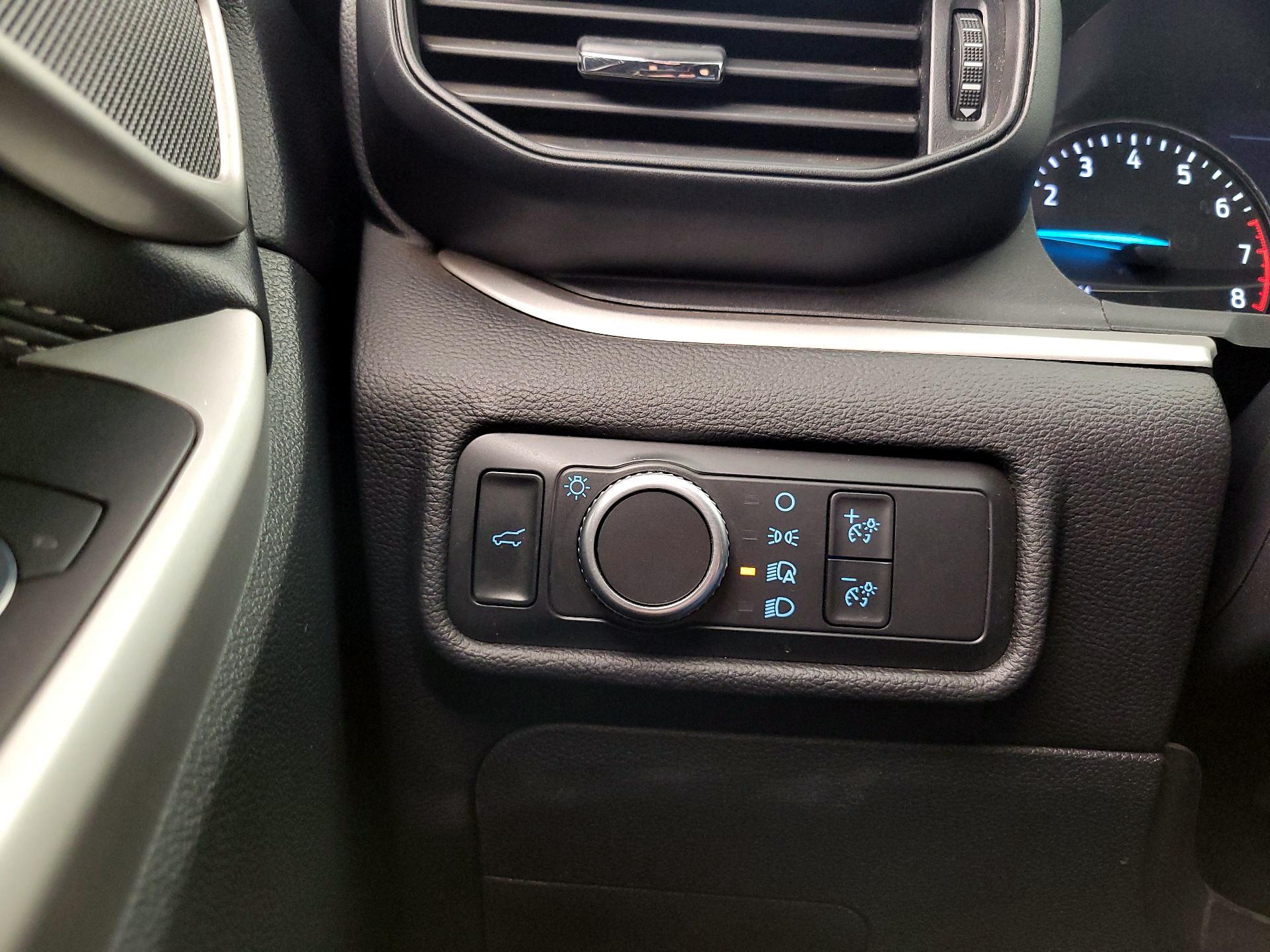 Thumbnail: 2021 Ford Explorer - 13