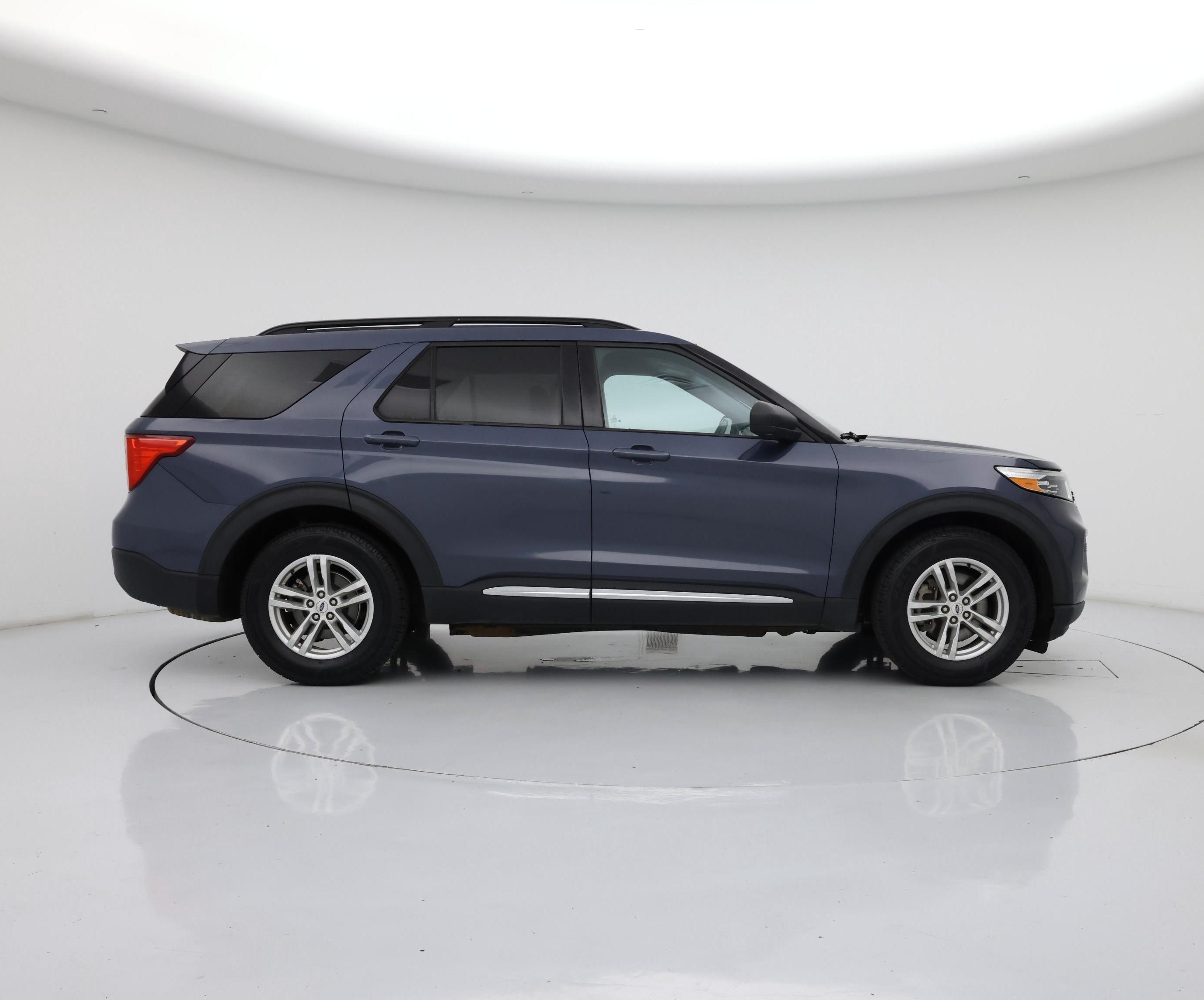 Thumbnail: 2021 Ford Explorer - 7