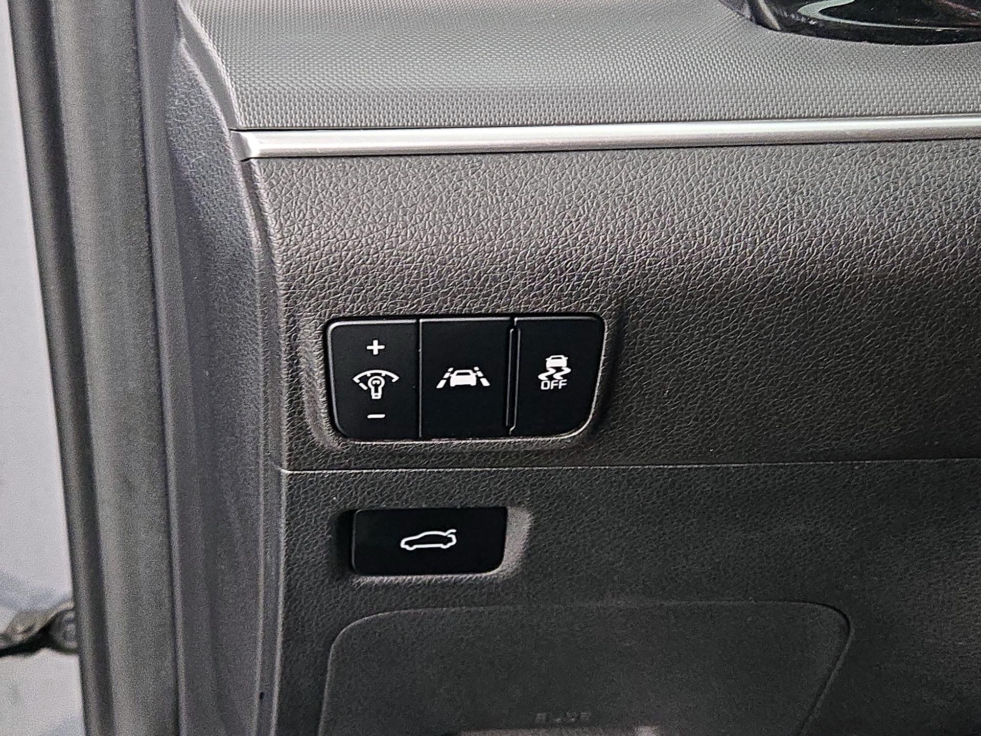 Thumbnail: 2022 Kia K5 - 13