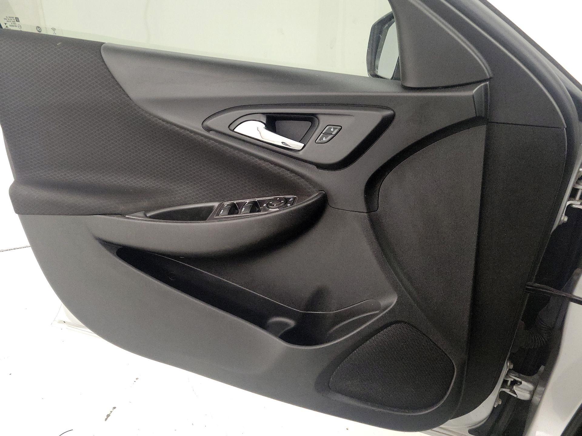 Thumbnail: 2022 Chevrolet Malibu - 12