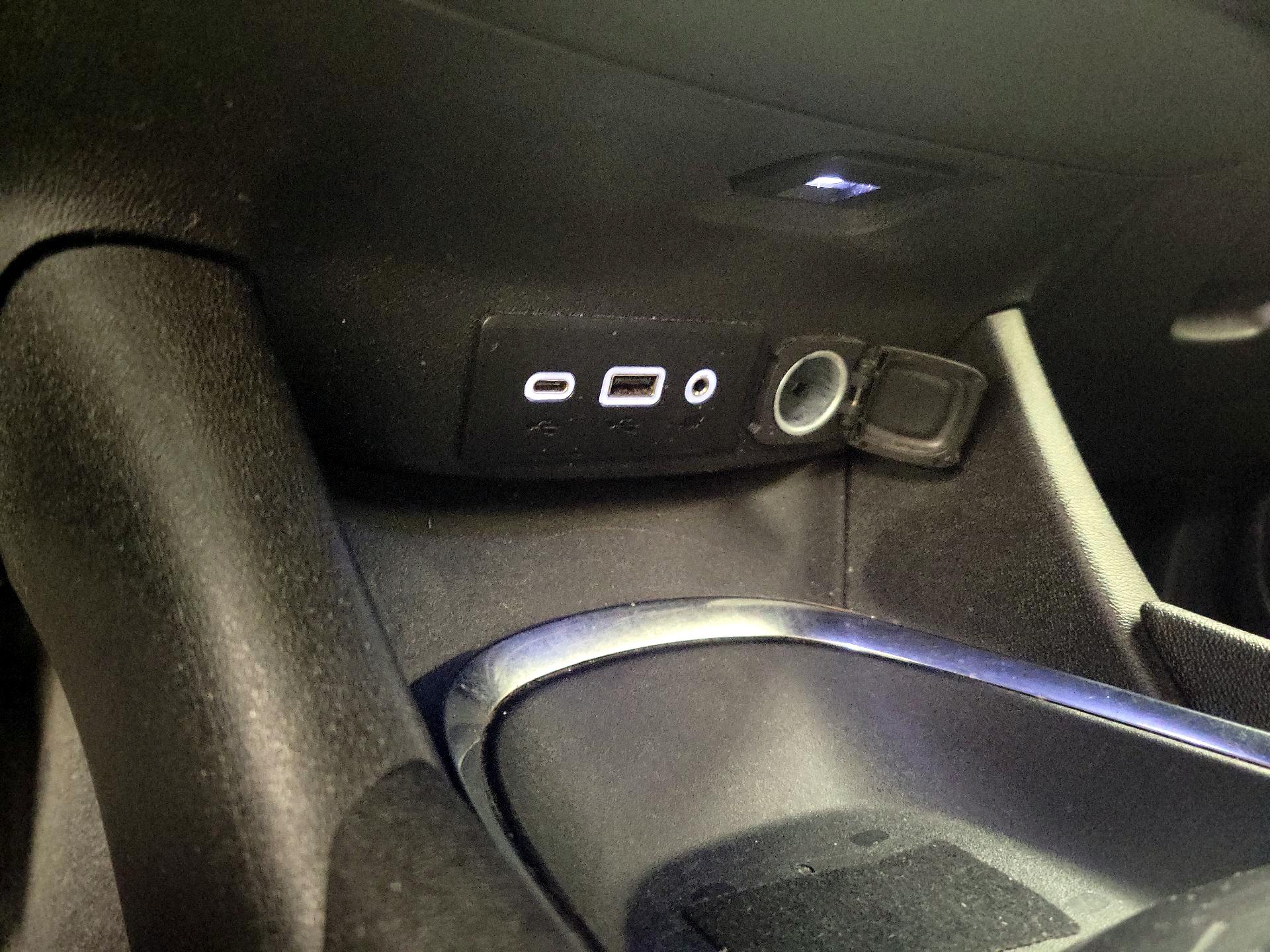 Thumbnail: 2022 Chevrolet Malibu - 18