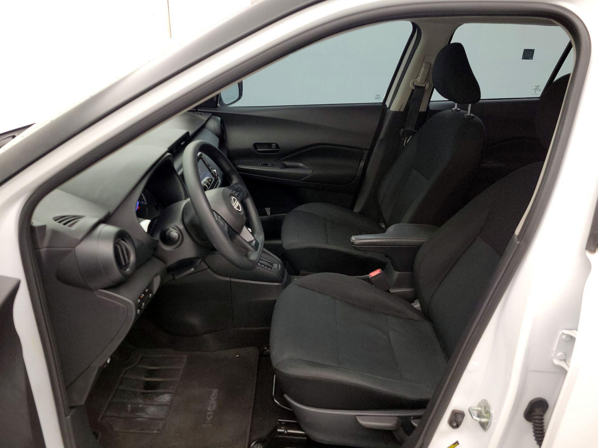 Thumbnail: 2023 Nissan Kicks - 11