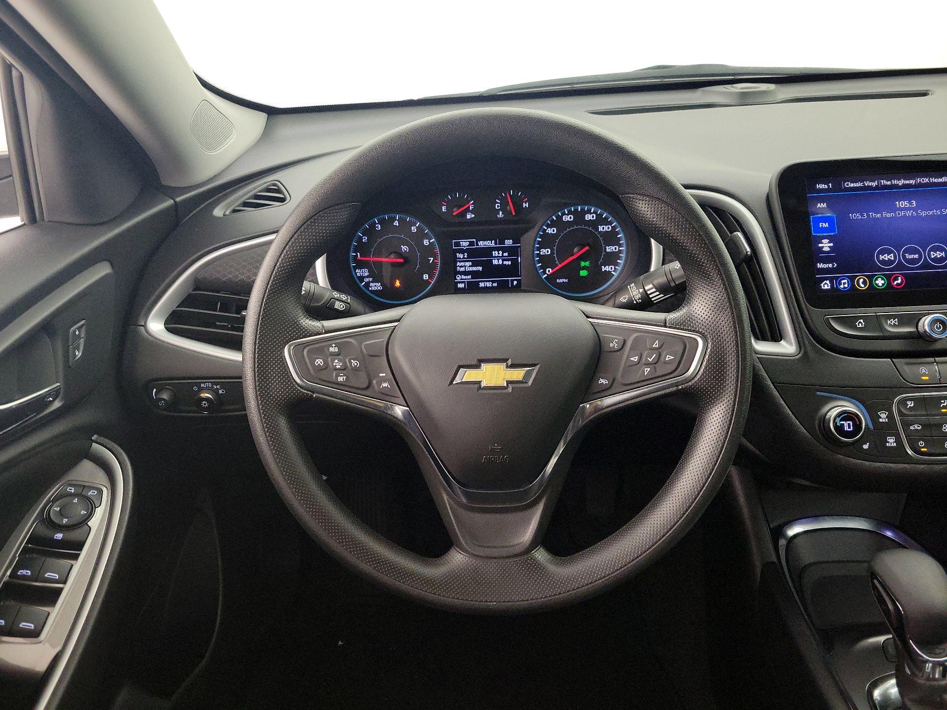 Thumbnail: 2023 Chevrolet Malibu - 10