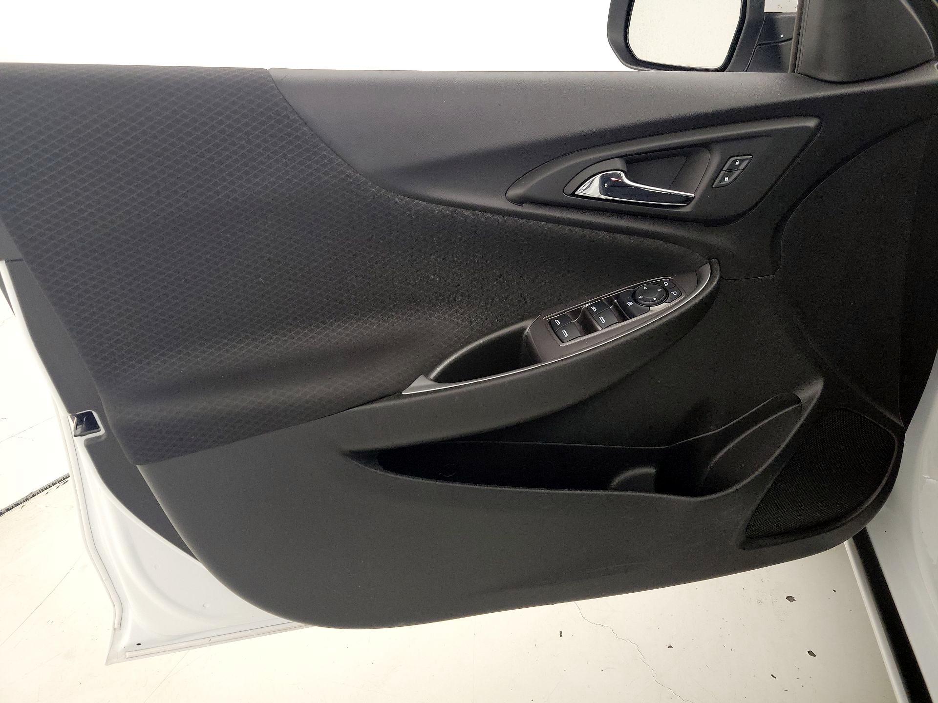 Thumbnail: 2023 Chevrolet Malibu - 12