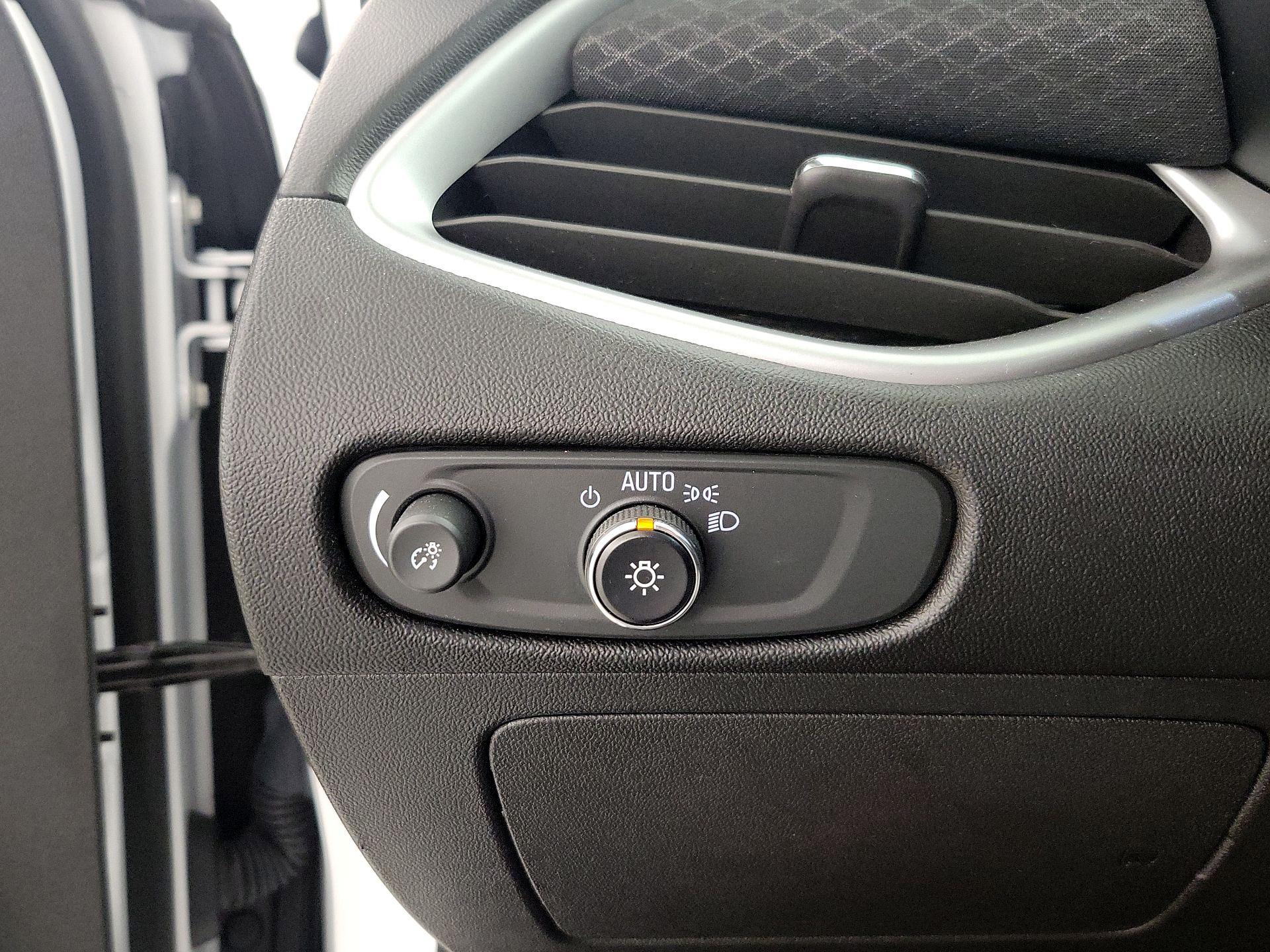 Thumbnail: 2023 Chevrolet Malibu - 13