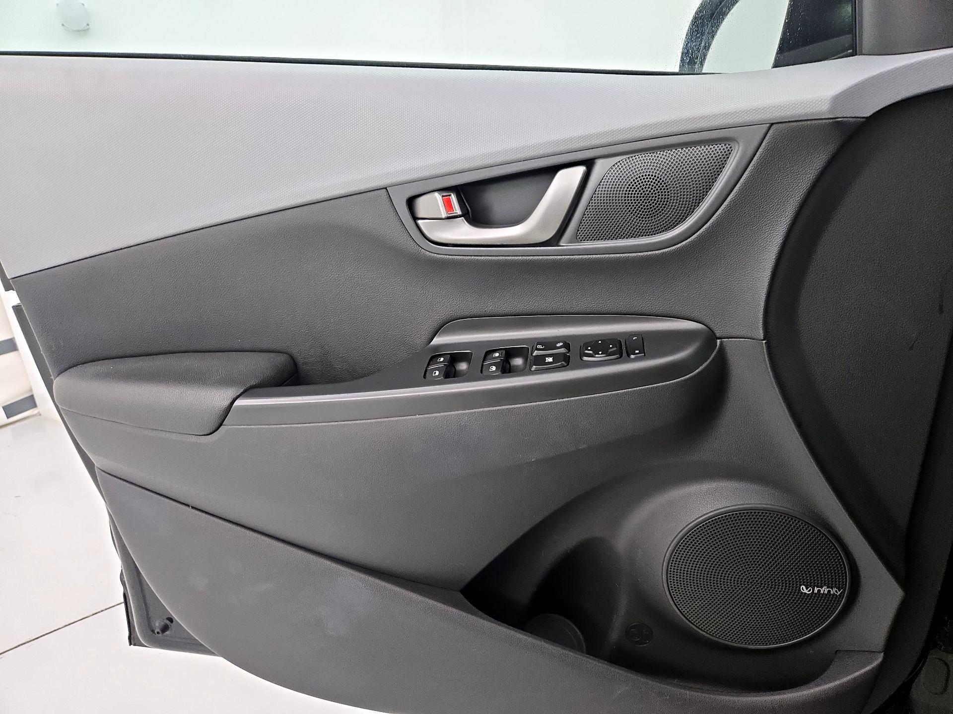 Thumbnail: 2021 Hyundai Kona - 12