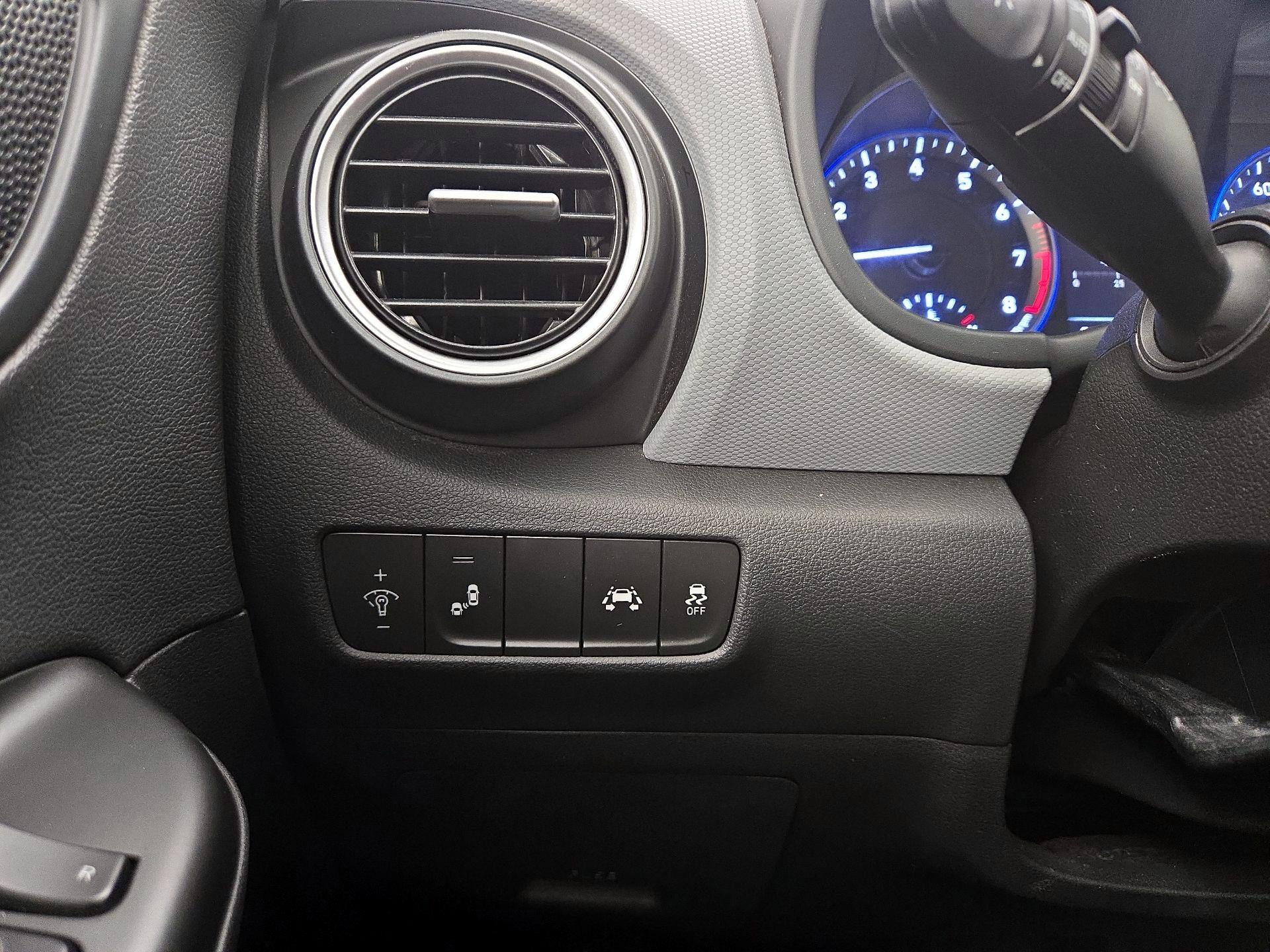 Thumbnail: 2021 Hyundai Kona - 13